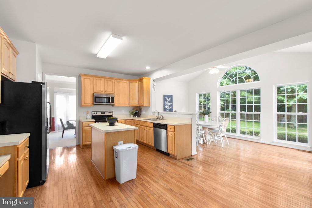 10911 JARVIS CT, FREDERICKSBURG, Virginia 22407, 4 Bedrooms Bedrooms, ,2 BathroomsBathrooms,Residential,10911 JARVIS CT,VASP2034622 MLS # VASP2034622