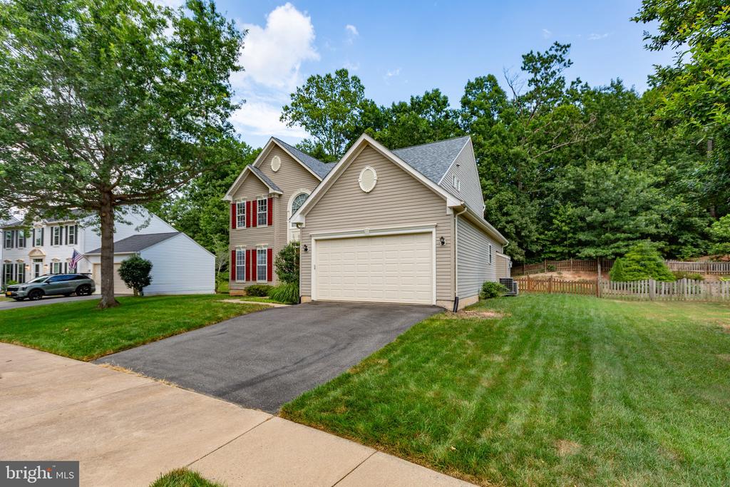 10911 JARVIS CT, FREDERICKSBURG, Virginia 22407, 4 Bedrooms Bedrooms, ,2 BathroomsBathrooms,Residential,10911 JARVIS CT,VASP2034622 MLS # VASP2034622