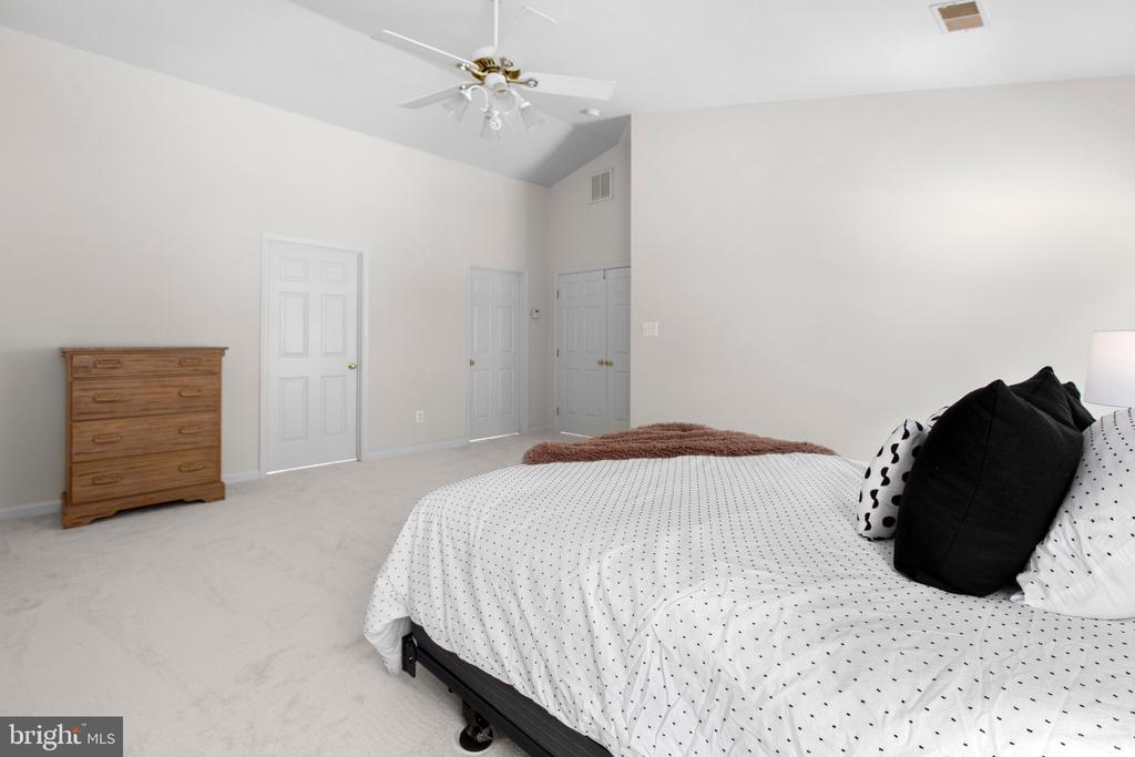 10911 JARVIS CT, FREDERICKSBURG, Virginia 22407, 4 Bedrooms Bedrooms, ,2 BathroomsBathrooms,Residential,10911 JARVIS CT,VASP2034622 MLS # VASP2034622