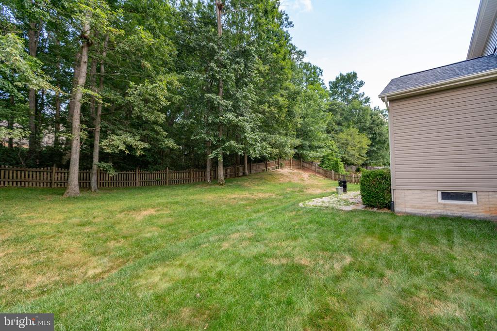 10911 JARVIS CT, FREDERICKSBURG, Virginia 22407, 4 Bedrooms Bedrooms, ,2 BathroomsBathrooms,Residential,10911 JARVIS CT,VASP2034622 MLS # VASP2034622