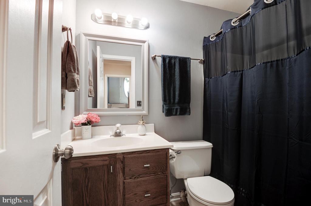 18691 SPRINGS RD, JEFFERSONTON, Virginia 22724, 4 Bedrooms Bedrooms, ,3 BathroomsBathrooms,Residential,18691 SPRINGS RD,VACU2010874 MLS # VACU2010874