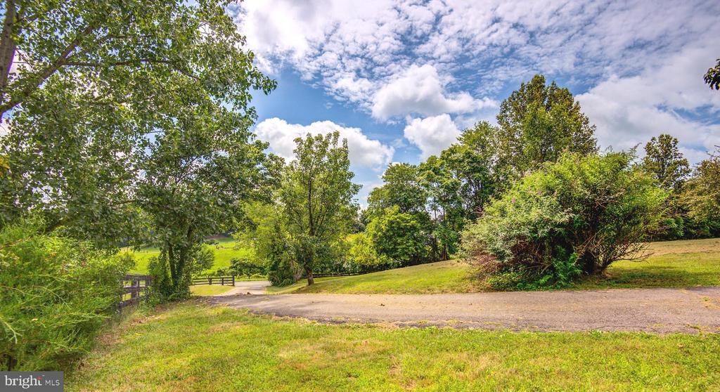18691 SPRINGS RD, JEFFERSONTON, Virginia 22724, 4 Bedrooms Bedrooms, ,3 BathroomsBathrooms,Residential,18691 SPRINGS RD,VACU2010874 MLS # VACU2010874