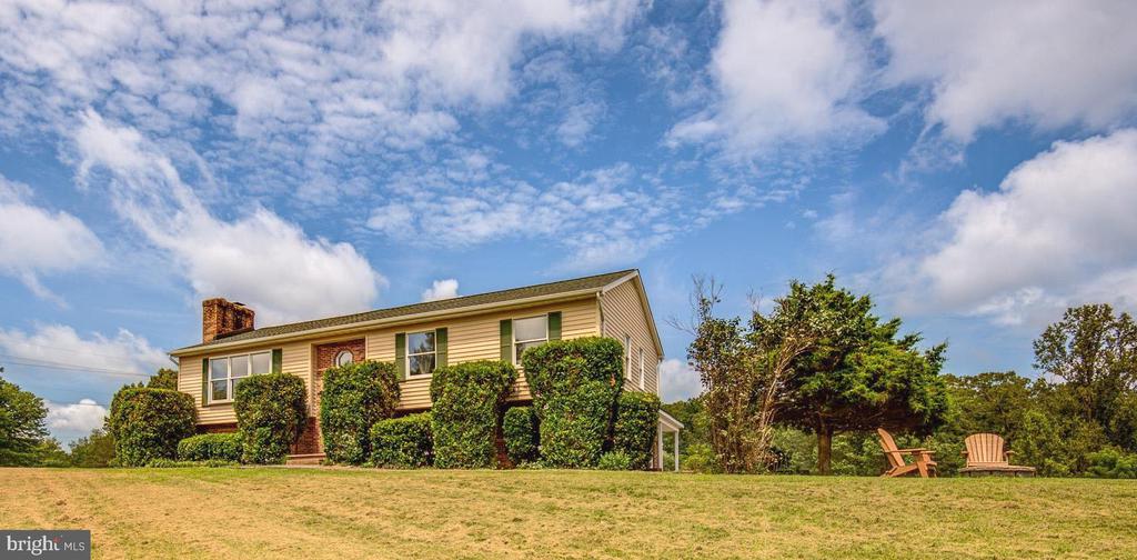 18691 SPRINGS RD, JEFFERSONTON, Virginia 22724, 4 Bedrooms Bedrooms, ,3 BathroomsBathrooms,Residential,18691 SPRINGS RD,VACU2010874 MLS # VACU2010874