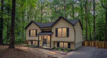 12719 PICKETT CT, SPOTSYLVANIA, Virginia 22551, 4 Bedrooms Bedrooms, ,2 BathroomsBathrooms,Residential,12719 PICKETT CT,VASP2034702 MLS # VASP2034702