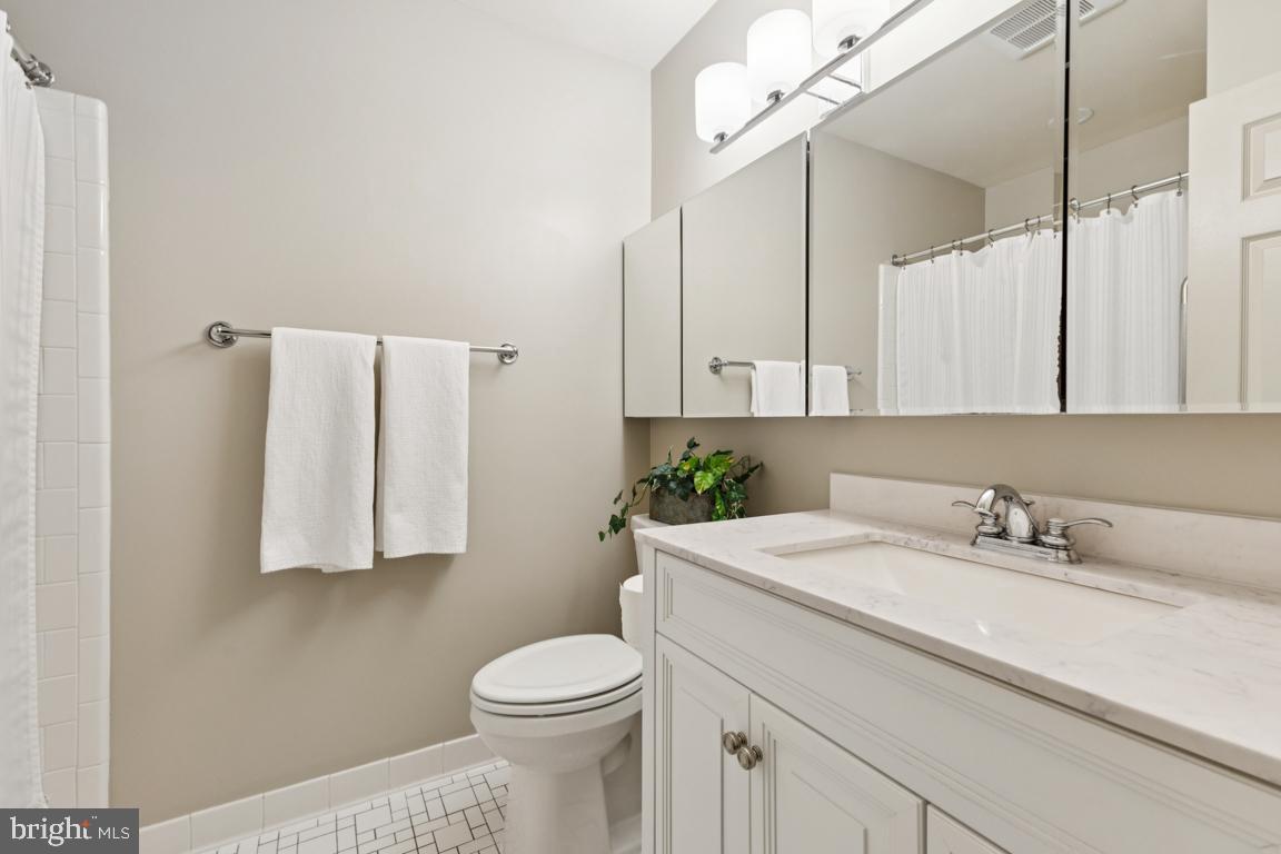 9409 PARK HUNT CT, SPRINGFIELD, Virginia 22153, 3 Bedrooms Bedrooms, ,2 BathroomsBathrooms,Residential,For sale,9409 PARK HUNT CT,VAFX2252256 MLS # VAFX2252256