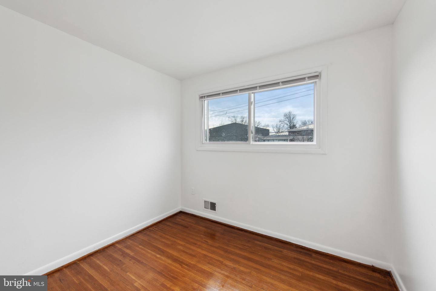 1432 41ST ST SE, WASHINGTON, District Of Columbia 20020, 3 Bedrooms Bedrooms, ,1 BathroomBathrooms,Residential,For sale,1432 41ST ST SE,DCDC2208064 MLS # DCDC2208064