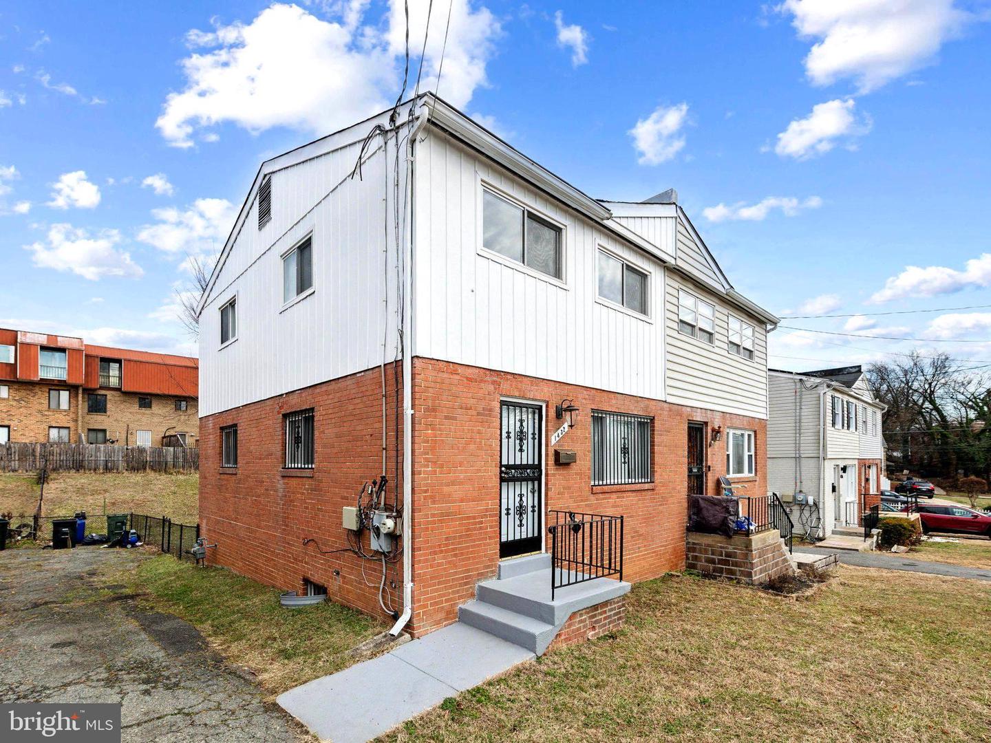 1432 41ST ST SE, WASHINGTON, District Of Columbia 20020, 3 Bedrooms Bedrooms, ,1 BathroomBathrooms,Residential,For sale,1432 41ST ST SE,DCDC2208064 MLS # DCDC2208064