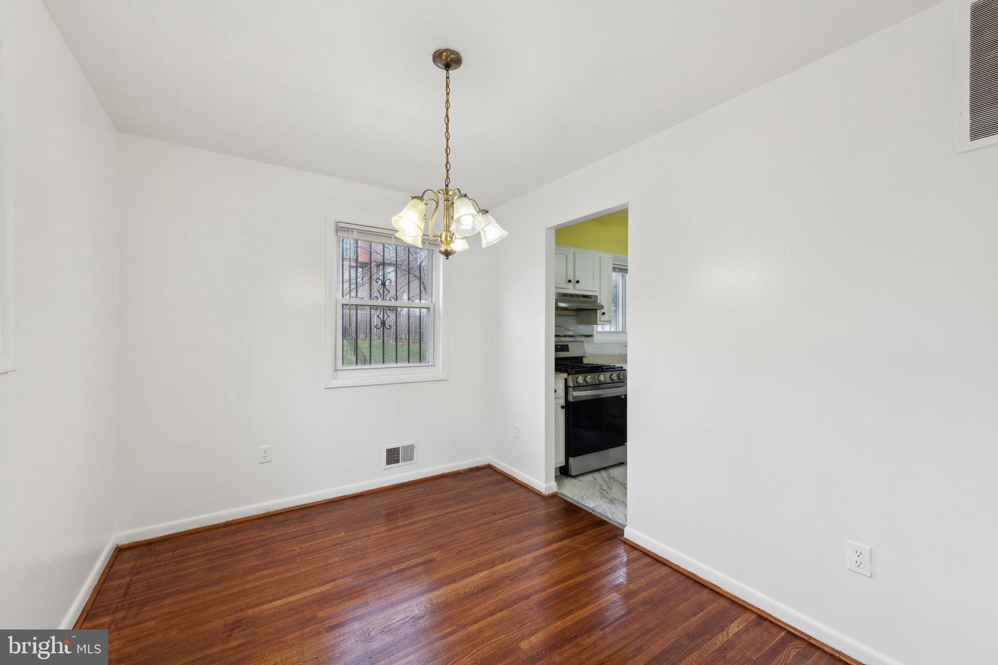 1432 41ST ST SE, WASHINGTON, District Of Columbia 20020, 3 Bedrooms Bedrooms, ,1 BathroomBathrooms,Residential,For sale,1432 41ST ST SE,DCDC2208064 MLS # DCDC2208064