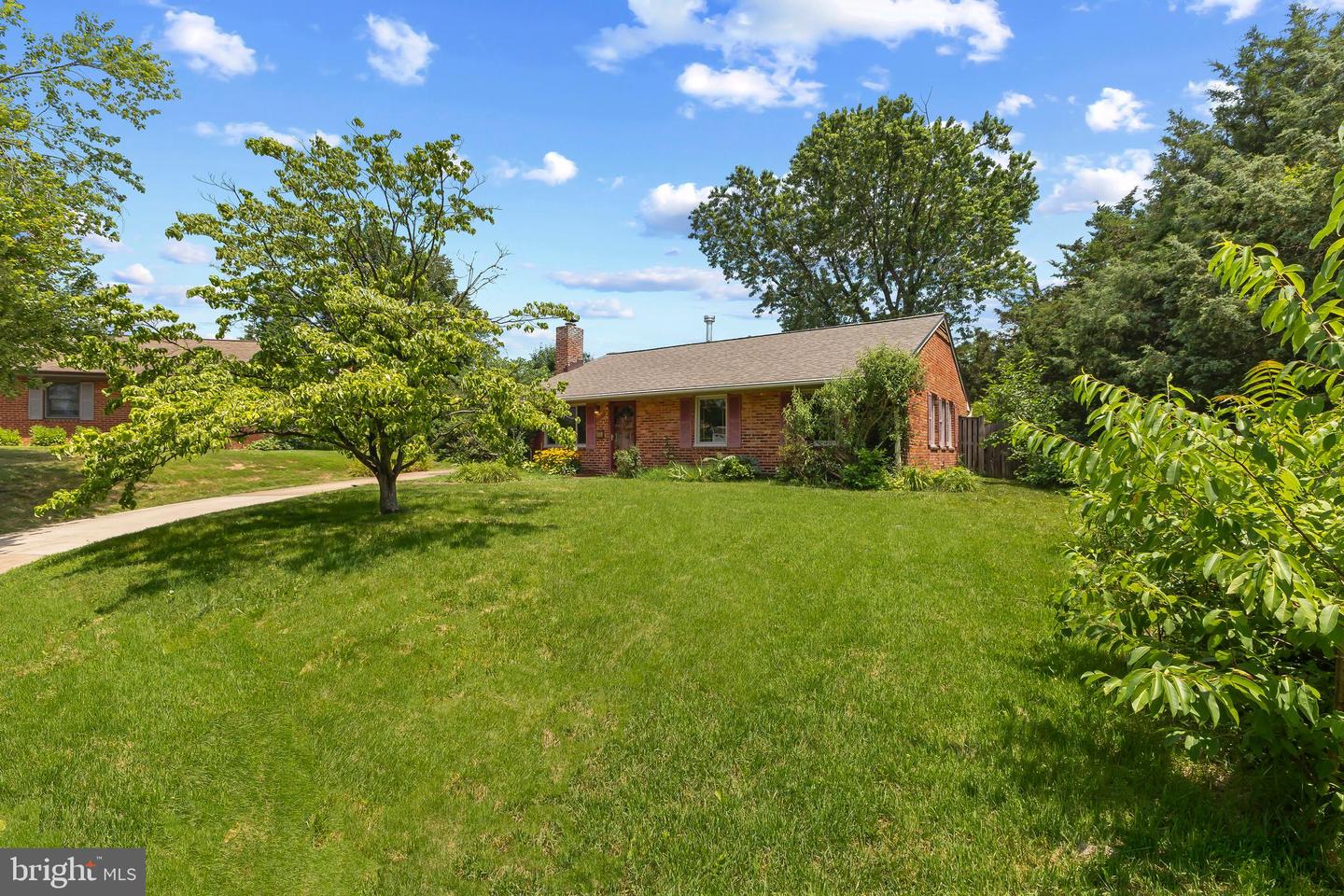 6308 HAWAII CT, ALEXANDRIA, Virginia 22312, 3 Bedrooms Bedrooms, ,1 BathroomBathrooms,Residential,For sale,6308 HAWAII CT,VAFX2252346 MLS # VAFX2252346