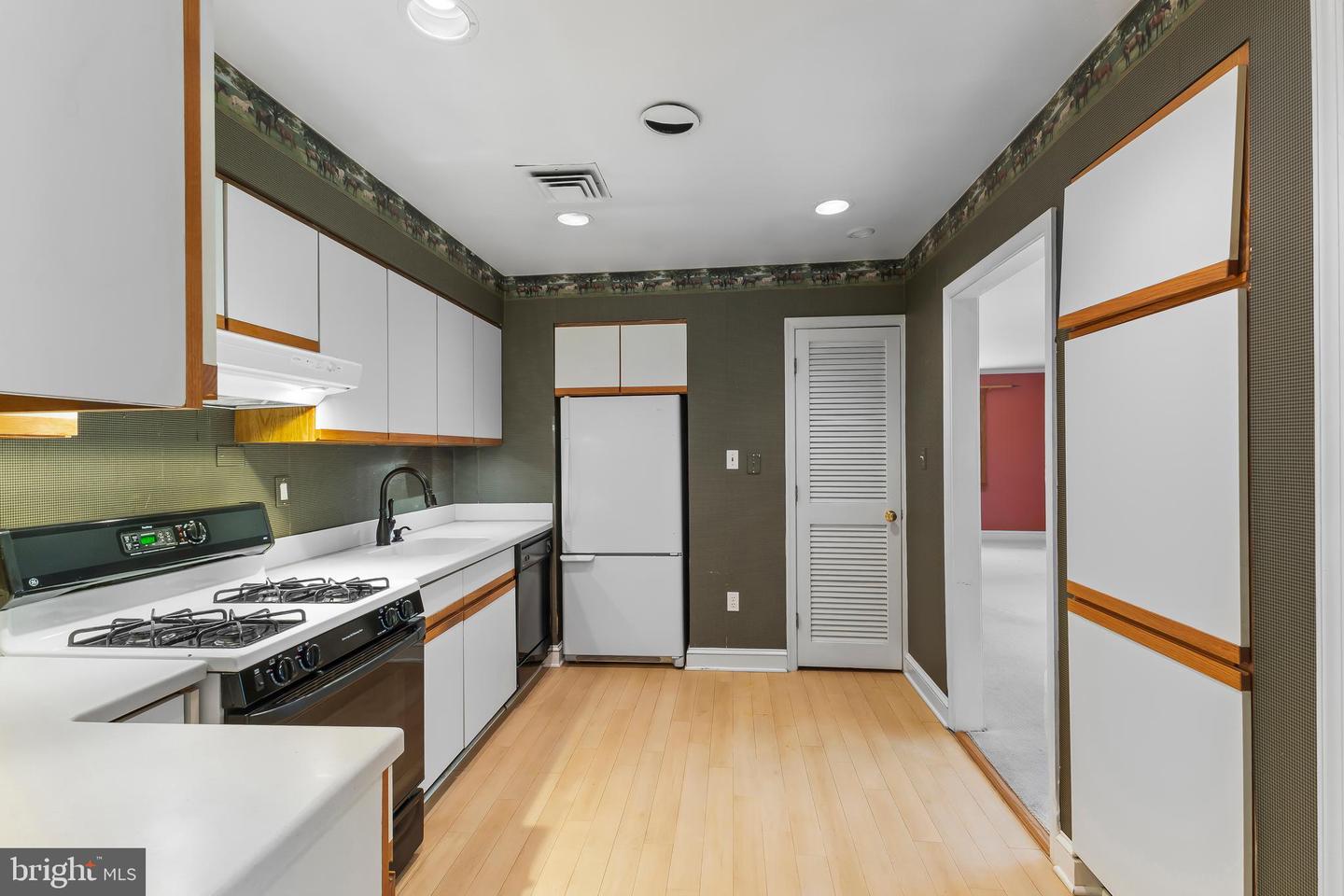 6308 HAWAII CT, ALEXANDRIA, Virginia 22312, 3 Bedrooms Bedrooms, ,1 BathroomBathrooms,Residential,For sale,6308 HAWAII CT,VAFX2252346 MLS # VAFX2252346