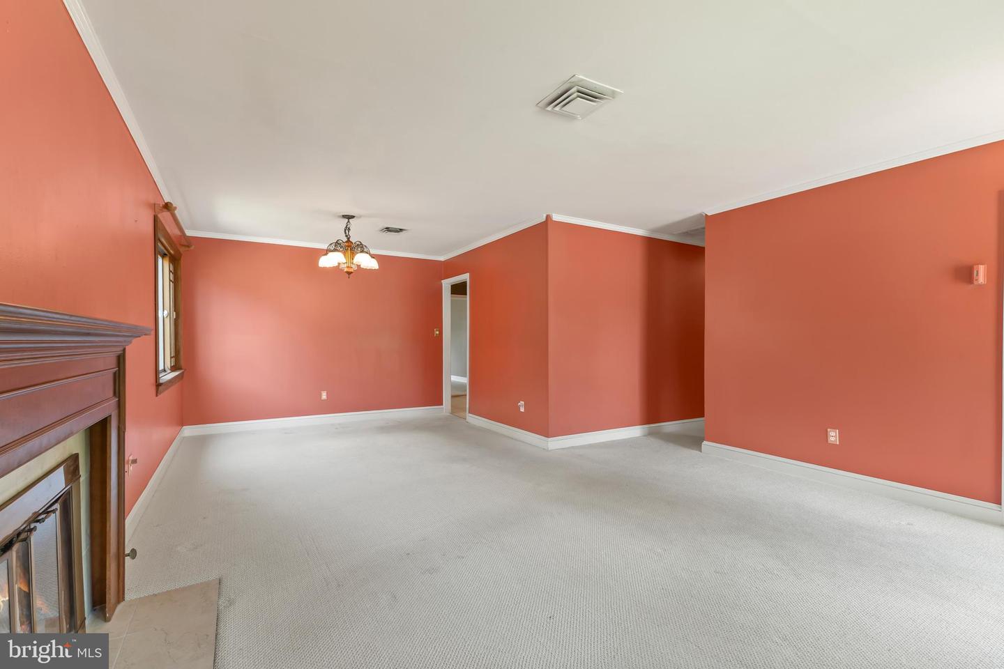 6308 HAWAII CT, ALEXANDRIA, Virginia 22312, 3 Bedrooms Bedrooms, ,1 BathroomBathrooms,Residential,For sale,6308 HAWAII CT,VAFX2252346 MLS # VAFX2252346