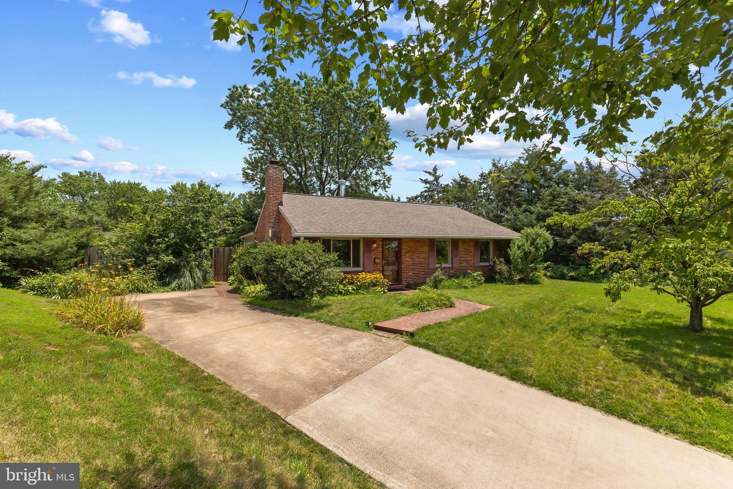 6308 HAWAII CT, ALEXANDRIA, Virginia 22312, 3 Bedrooms Bedrooms, ,1 BathroomBathrooms,Residential,For sale,6308 HAWAII CT,VAFX2252346 MLS # VAFX2252346