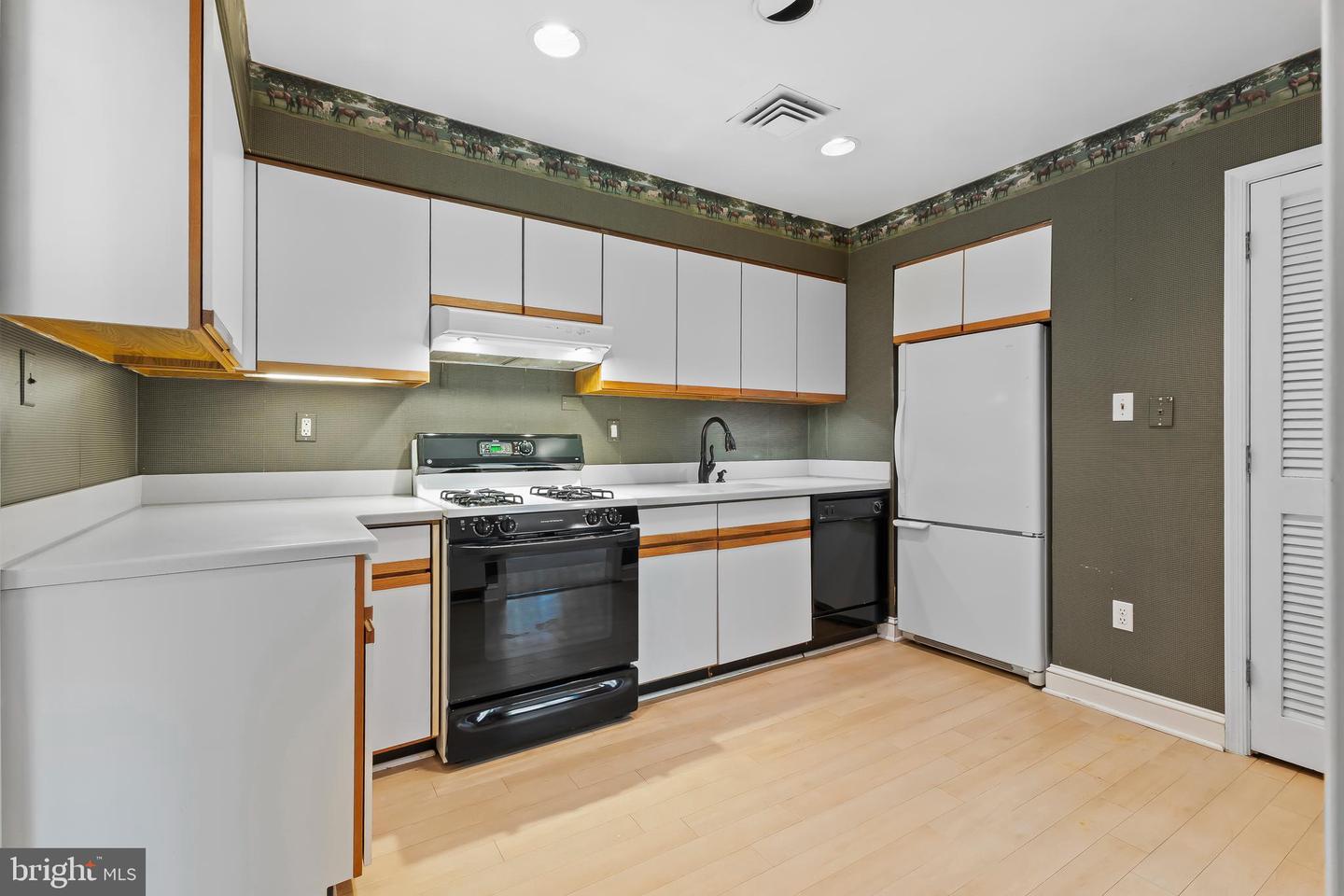 6308 HAWAII CT, ALEXANDRIA, Virginia 22312, 3 Bedrooms Bedrooms, ,1 BathroomBathrooms,Residential,For sale,6308 HAWAII CT,VAFX2252346 MLS # VAFX2252346