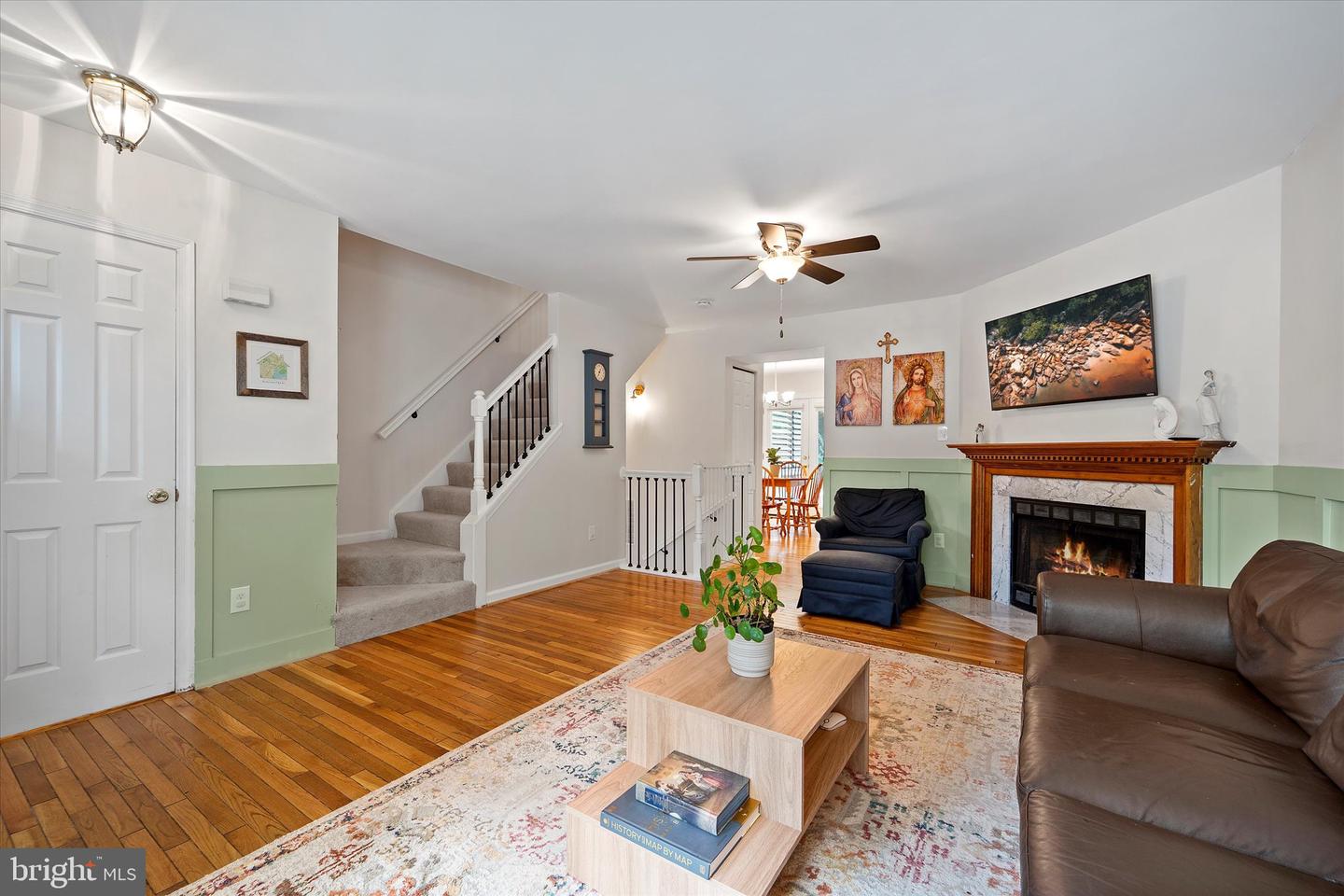 3953 PEPPERIDGE CT, WOODBRIDGE, Virginia 22192, 3 Bedrooms Bedrooms, ,2 BathroomsBathrooms,Residential,For sale,3953 PEPPERIDGE CT,VAPW2098208 MLS # VAPW2098208