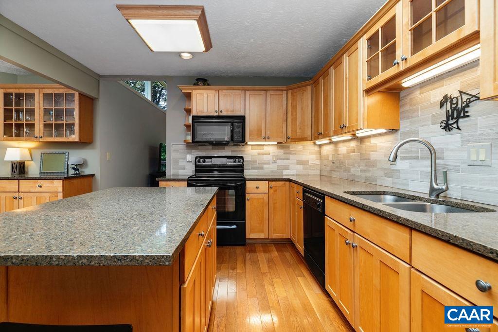 314 EAST CATOCTIN DR, WINTERGREEN, Virginia 22967, 3 Bedrooms Bedrooms, ,2 BathroomsBathrooms,Residential,314 EAST CATOCTIN DR,666522 MLS # 666522