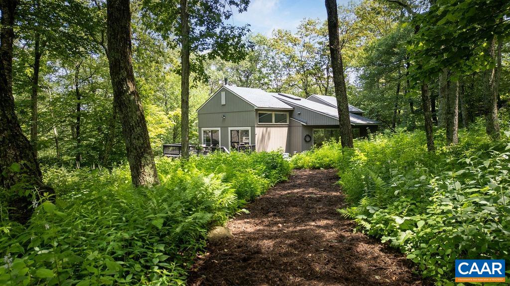 314 EAST CATOCTIN DR, WINTERGREEN, Virginia 22967, 3 Bedrooms Bedrooms, ,2 BathroomsBathrooms,Residential,314 EAST CATOCTIN DR,666522 MLS # 666522