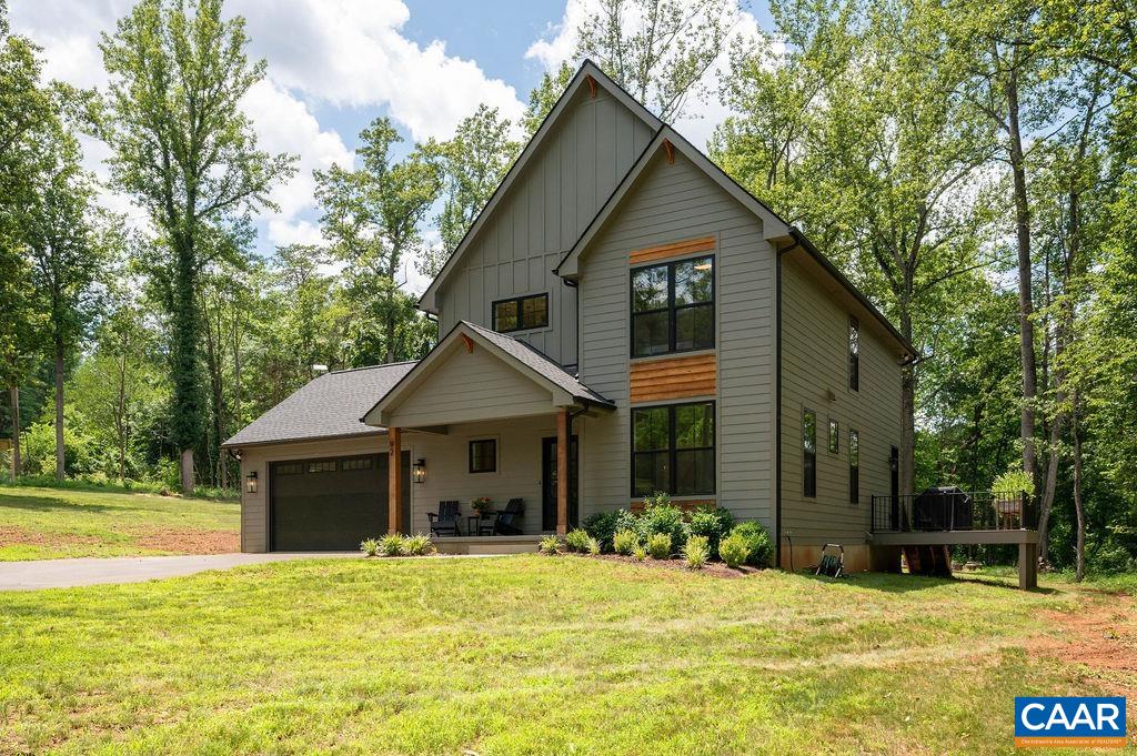 92 KEY WEST DR, CHARLOTTESVILLE, Virginia 22911, 3 Bedrooms Bedrooms, ,2 BathroomsBathrooms,Residential,92 KEY WEST DR,666617 MLS # 666617