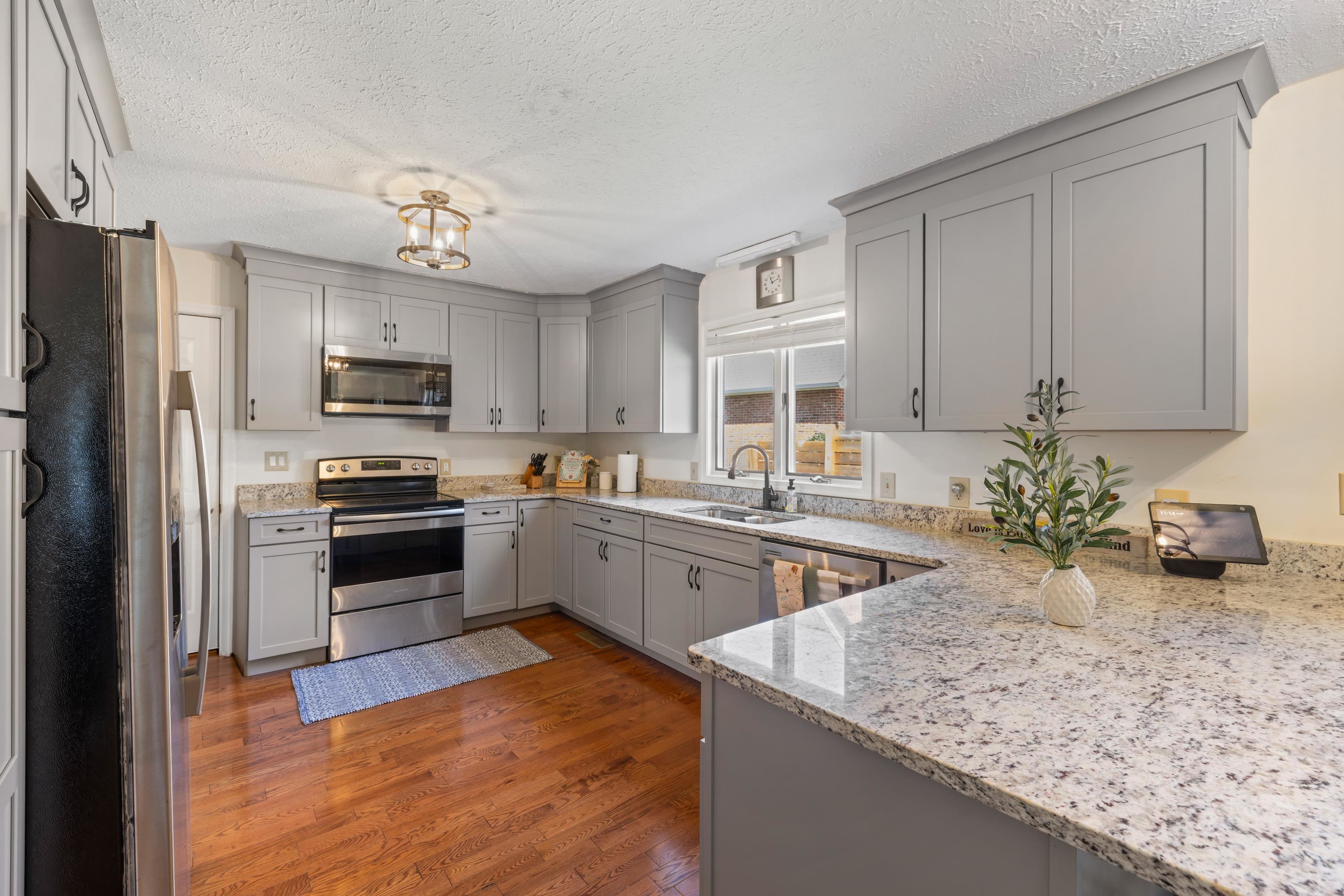 109 BROOK CT, WAYNESBORO, Virginia 22980, 3 Bedrooms Bedrooms, ,2 BathroomsBathrooms,Residential,109 BROOK CT,666770 MLS # 666770