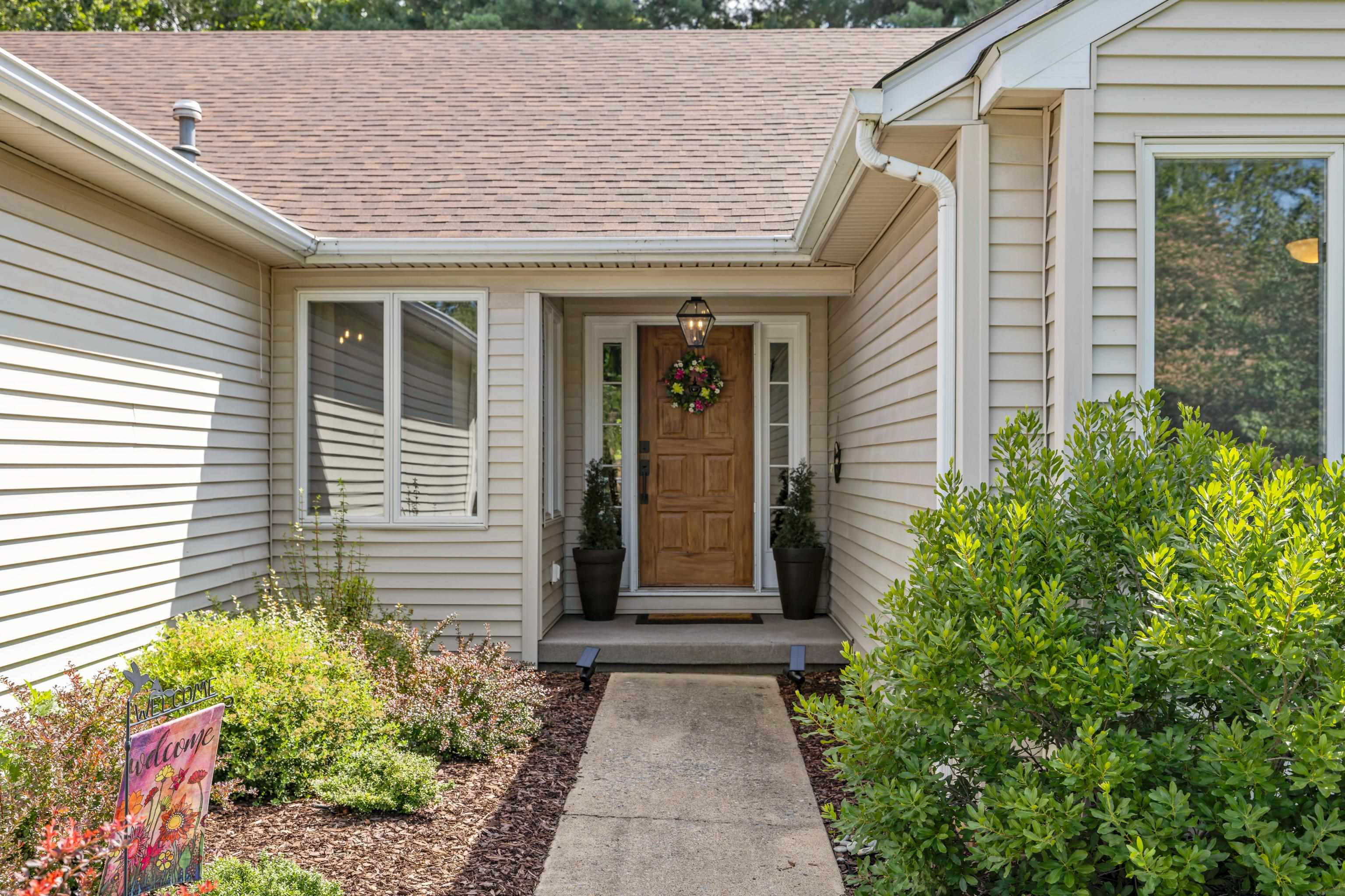 109 BROOK CT, WAYNESBORO, Virginia 22980, 3 Bedrooms Bedrooms, ,2 BathroomsBathrooms,Residential,109 BROOK CT,666770 MLS # 666770