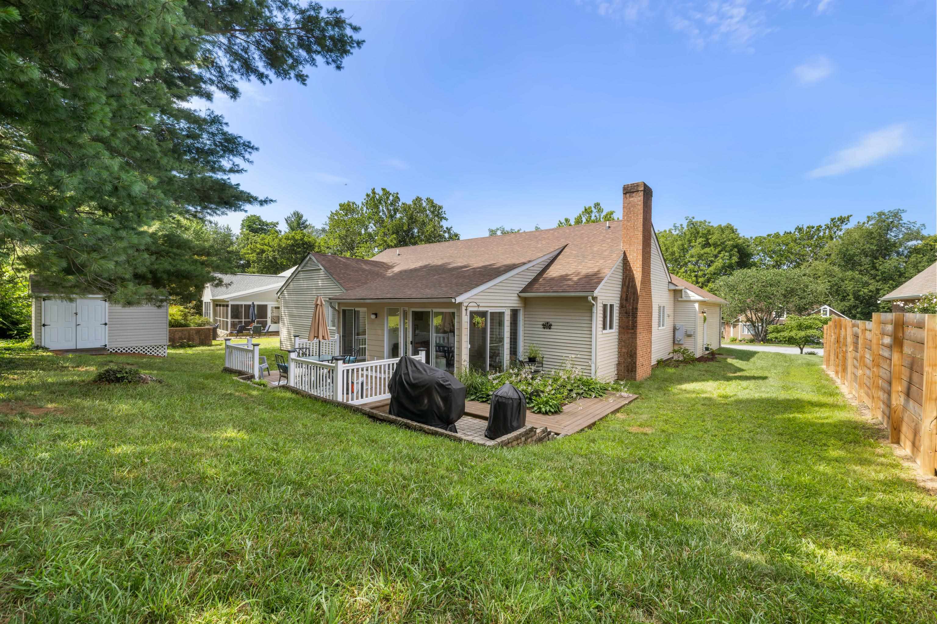 109 BROOK CT, WAYNESBORO, Virginia 22980, 3 Bedrooms Bedrooms, ,2 BathroomsBathrooms,Residential,109 BROOK CT,666770 MLS # 666770