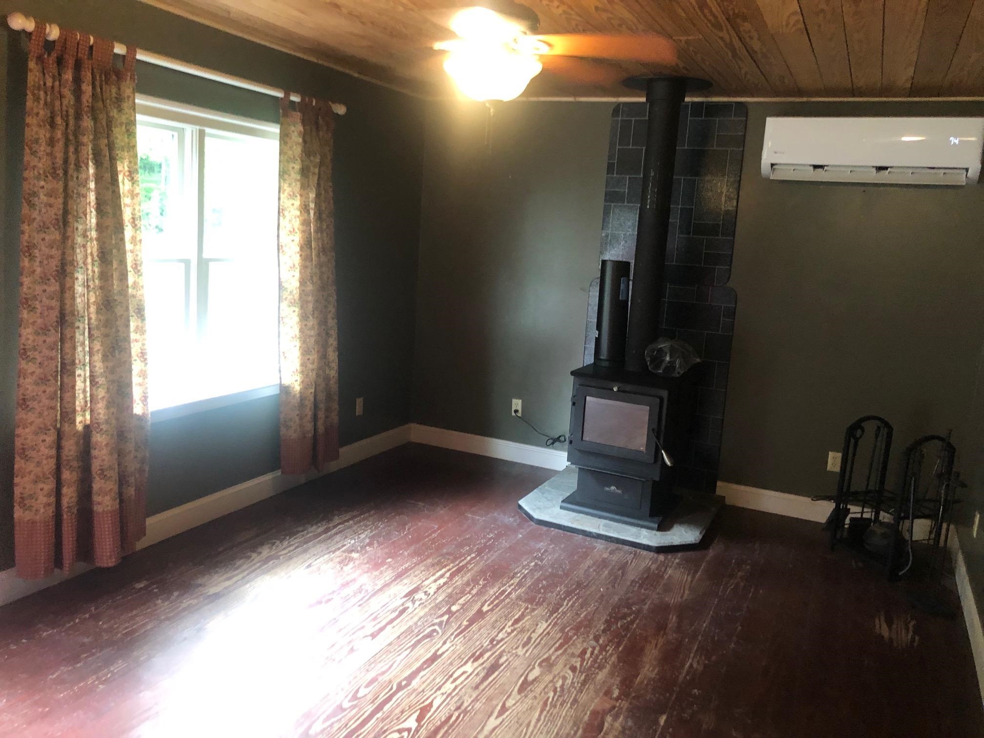 6249 MUDDY RUN RD, BURNSVILLE, Virginia 24487, 3 Bedrooms Bedrooms, ,1 BathroomBathrooms,Residential,6249 MUDDY RUN RD,666772 MLS # 666772