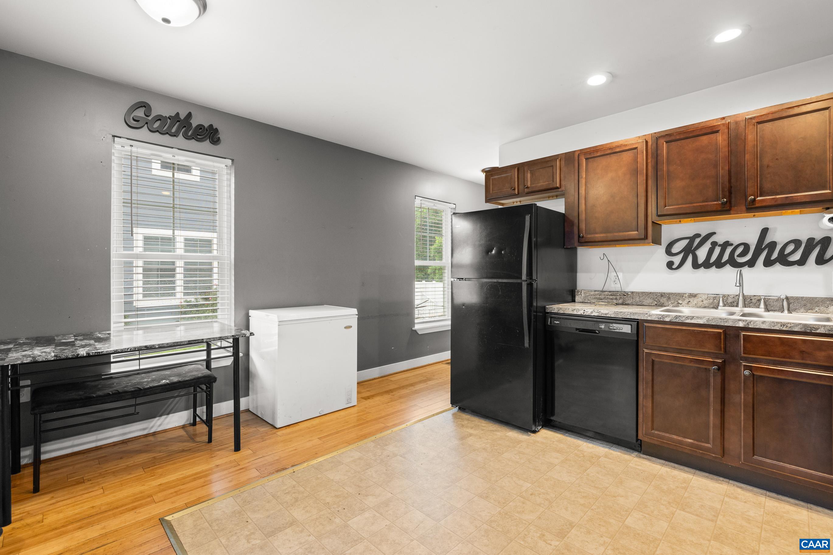 824 NASSAU ST, CHARLOTTESVILLE, Virginia 22902, 4 Bedrooms Bedrooms, ,2 BathroomsBathrooms,Residential,824 NASSAU ST,666775 MLS # 666775