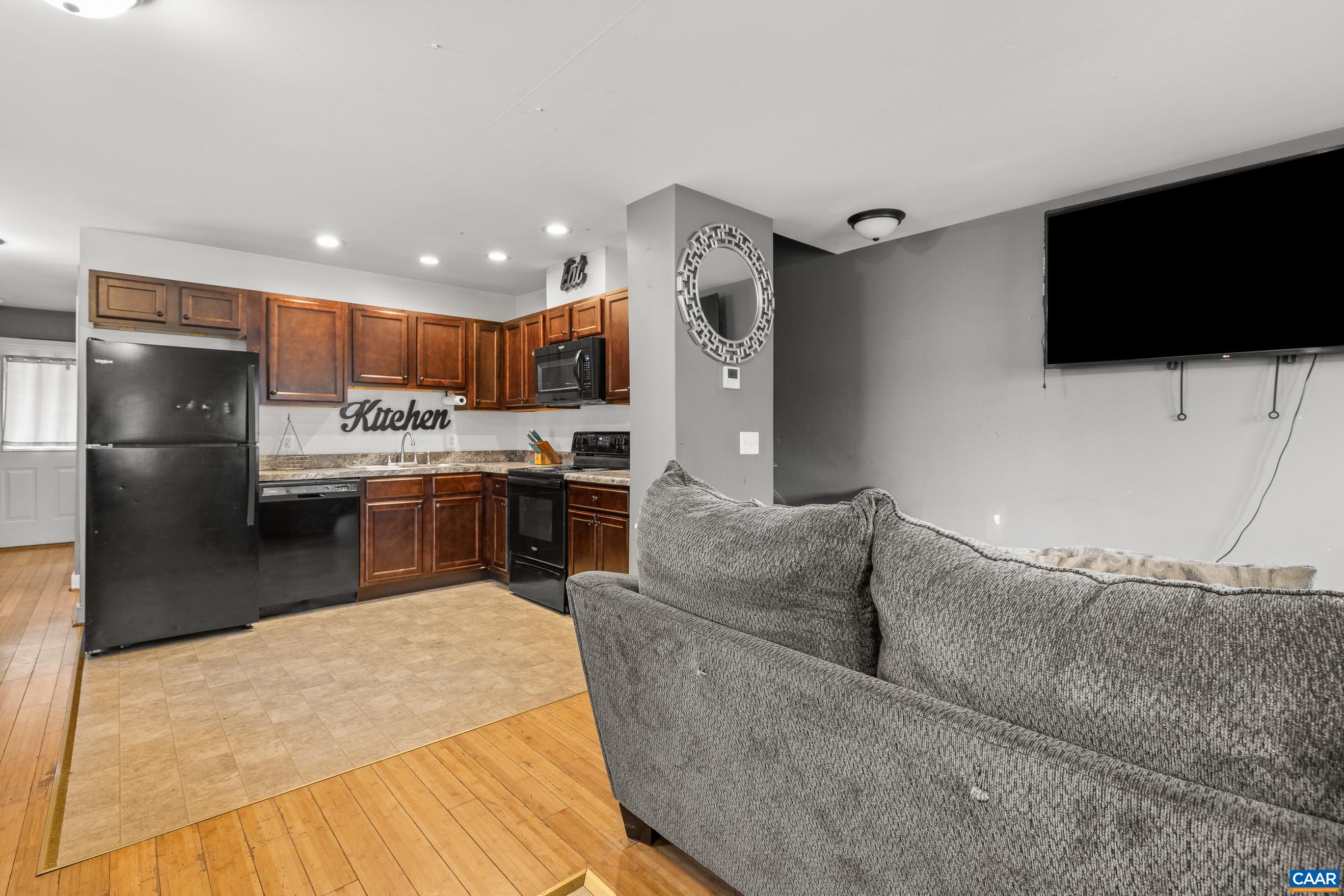 824 NASSAU ST, CHARLOTTESVILLE, Virginia 22902, 4 Bedrooms Bedrooms, ,2 BathroomsBathrooms,Residential,824 NASSAU ST,666775 MLS # 666775