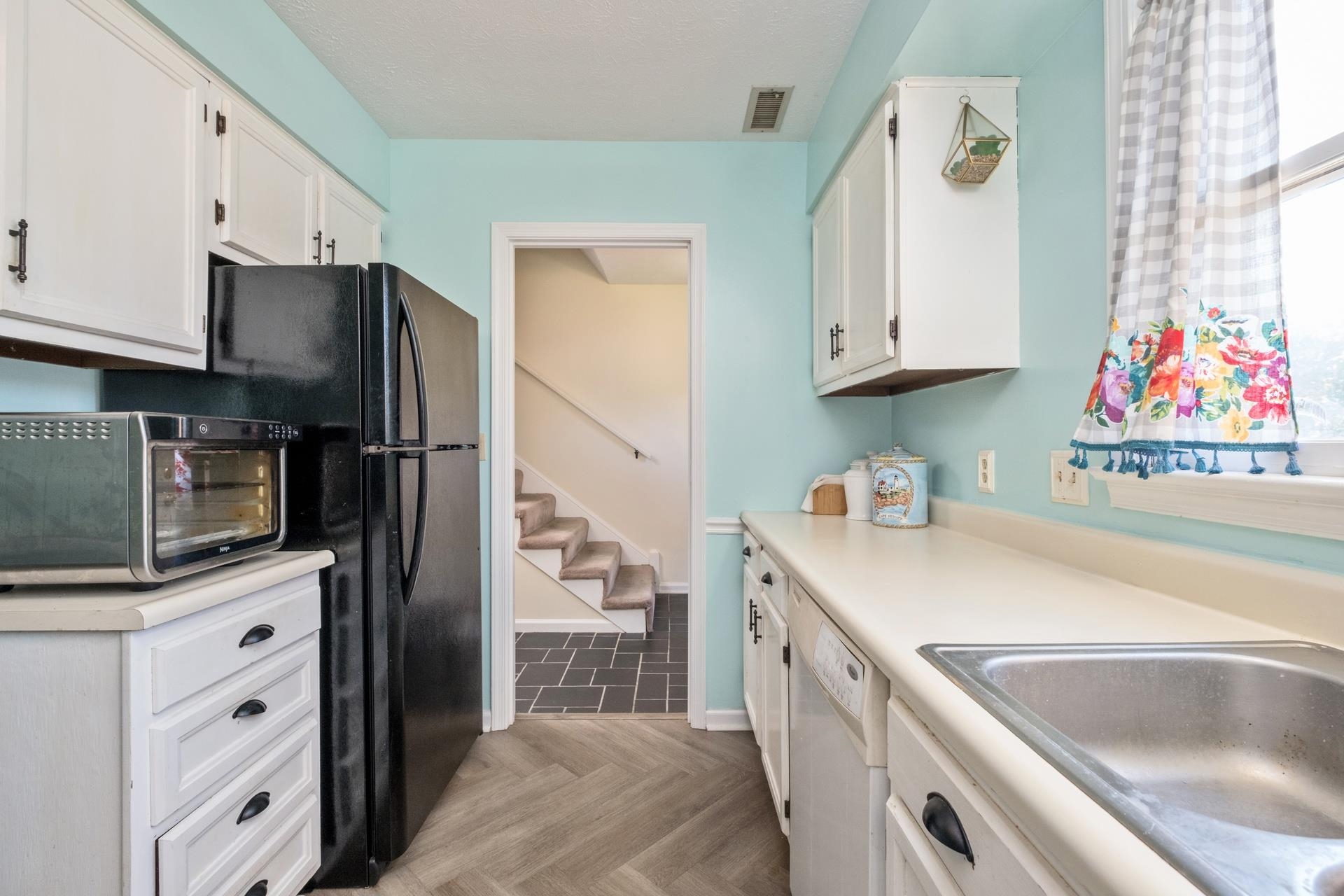 700 RIFE RD, WAYNESBORO, Virginia 22980, 2 Bedrooms Bedrooms, ,1 BathroomBathrooms,Residential,700 RIFE RD,666776 MLS # 666776