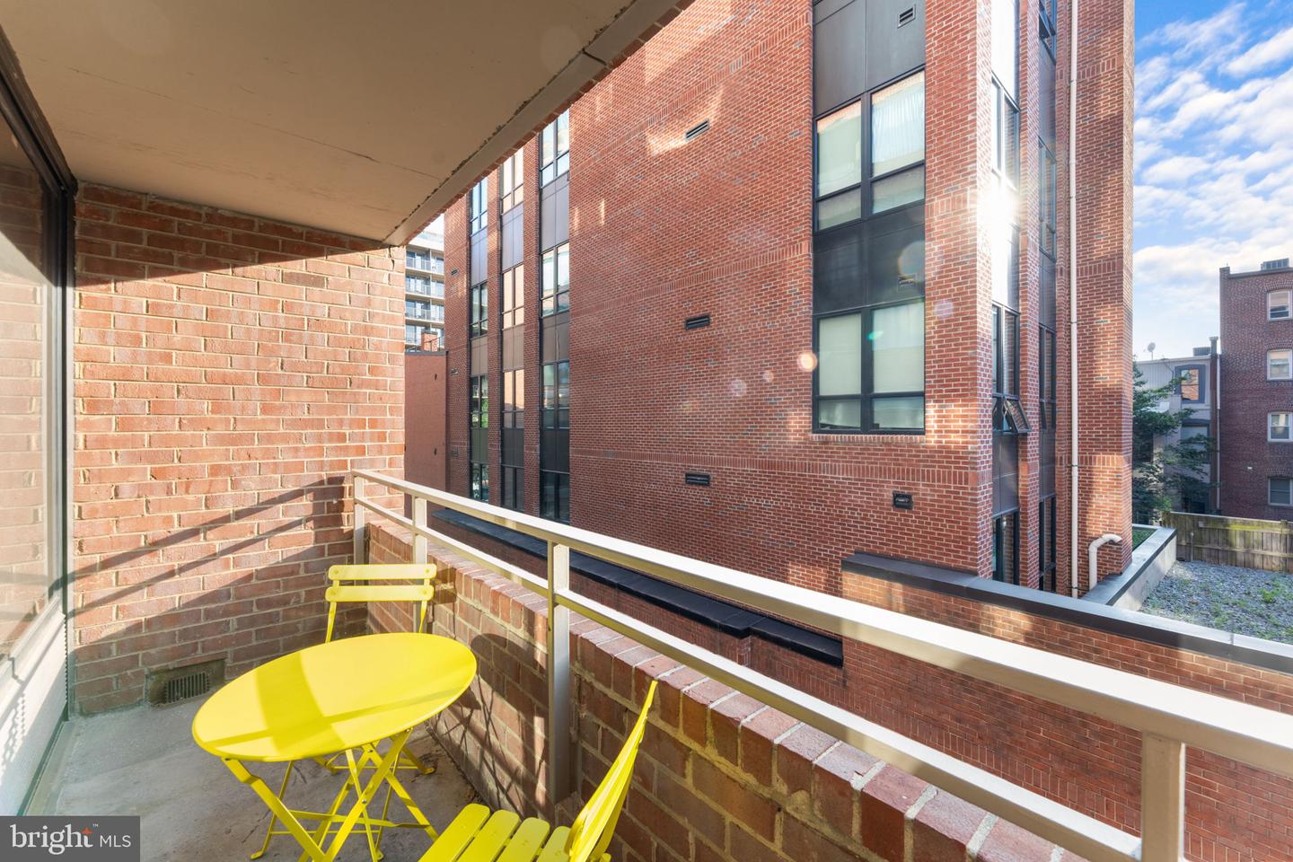 2141 P ST NW #306, WASHINGTON, District Of Columbia 20037, 1 Bedroom Bedrooms, ,1 BathroomBathrooms,Residential,For sale,2141 P ST NW #306,DCDC2208616 MLS # DCDC2208616