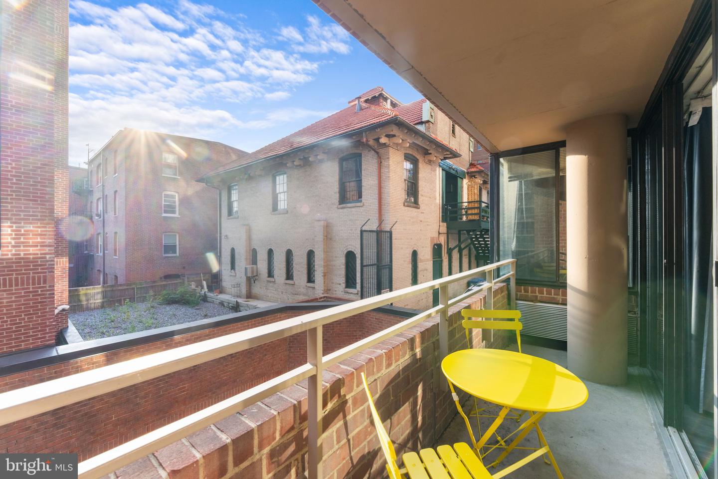 2141 P ST NW #306, WASHINGTON, District Of Columbia 20037, 1 Bedroom Bedrooms, ,1 BathroomBathrooms,Residential,For sale,2141 P ST NW #306,DCDC2208616 MLS # DCDC2208616