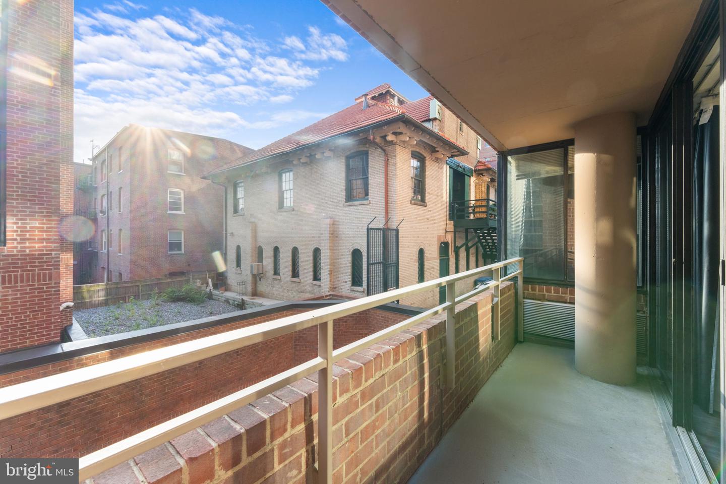 2141 P ST NW #306, WASHINGTON, District Of Columbia 20037, 1 Bedroom Bedrooms, ,1 BathroomBathrooms,Residential,For sale,2141 P ST NW #306,DCDC2208616 MLS # DCDC2208616
