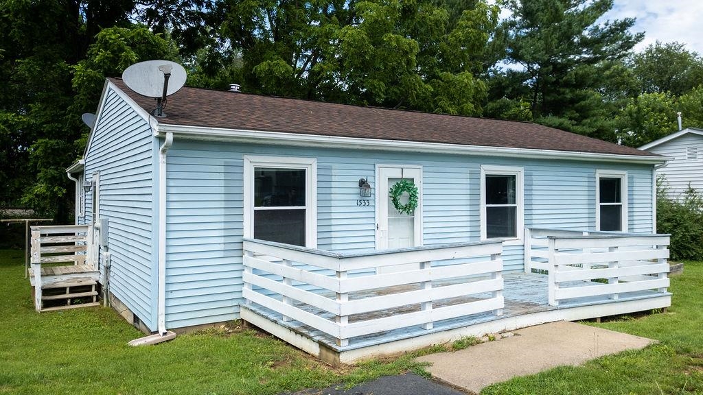 1533 STUART ST, WAYNESBORO, Virginia 22980, 3 Bedrooms Bedrooms, ,1 BathroomBathrooms,Residential,1533 STUART ST,666778 MLS # 666778
