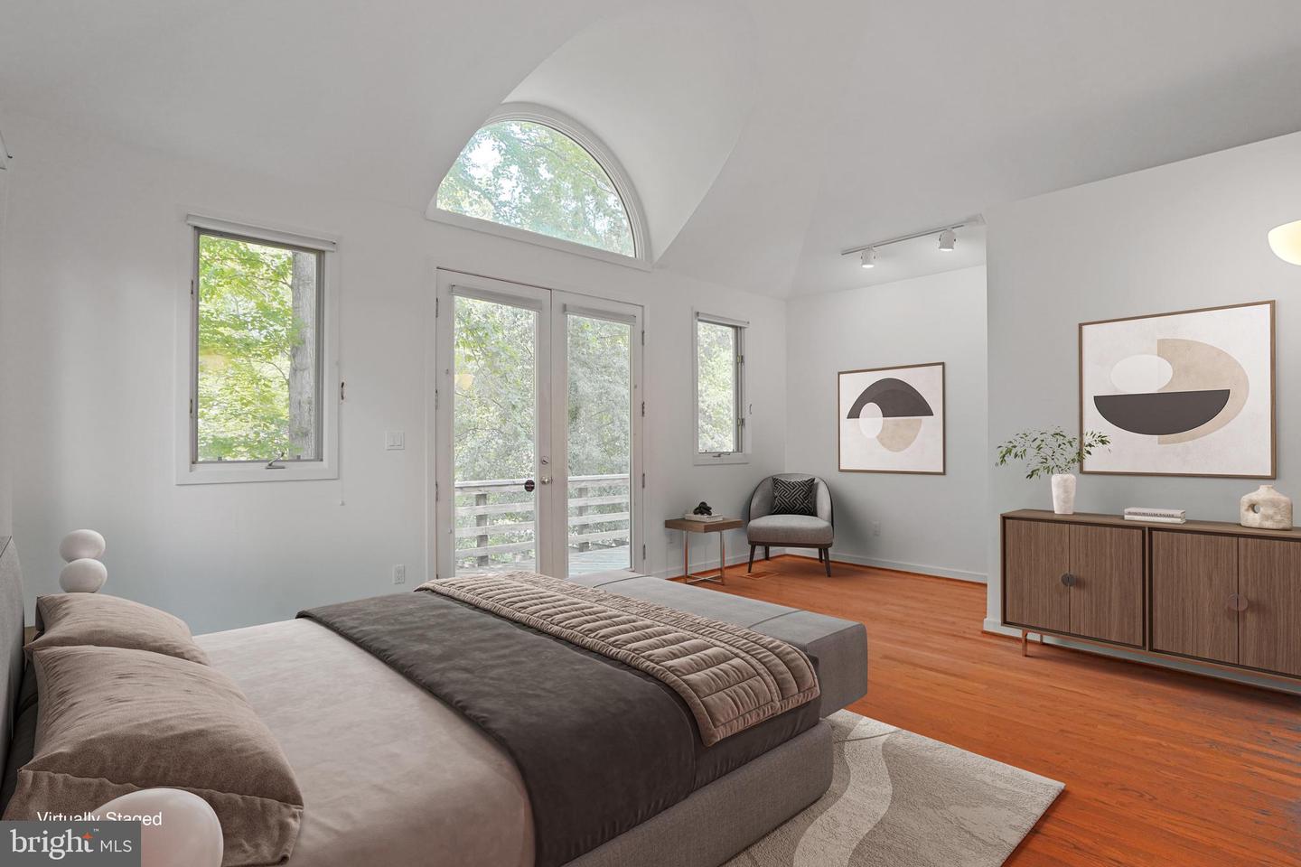 926 SAIGON RD, MCLEAN, Virginia 22102, 5 Bedrooms Bedrooms, ,5 BathroomsBathrooms,Residential,For sale,926 SAIGON RD,VAFX2252944 MLS # VAFX2252944