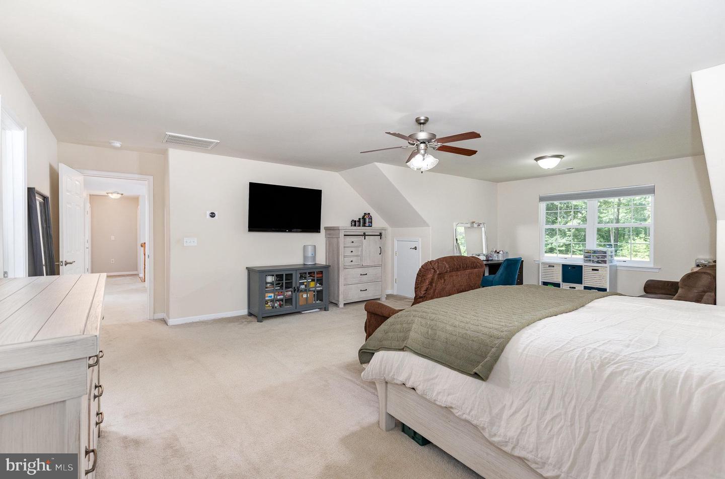 640 W ROCKY RUN RD, FREDERICKSBURG, Virginia 22406, 5 Bedrooms Bedrooms, ,3 BathroomsBathrooms,Residential,For sale,640 W ROCKY RUN RD,VAST2040420 MLS # VAST2040420