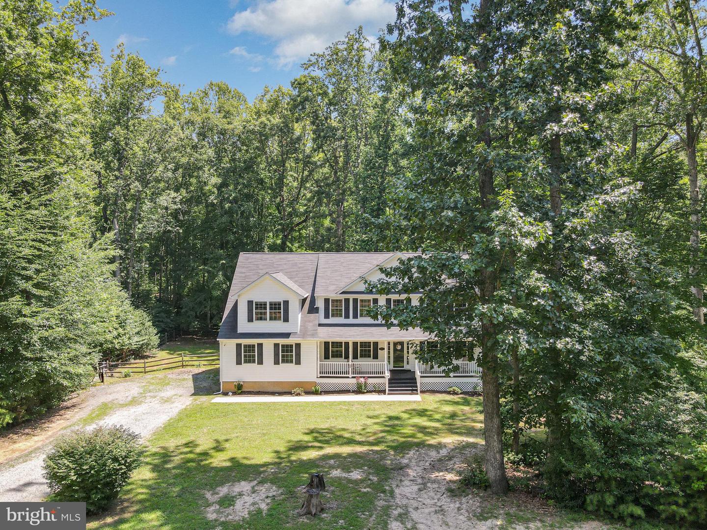 640 W ROCKY RUN RD, FREDERICKSBURG, Virginia 22406, 5 Bedrooms Bedrooms, ,3 BathroomsBathrooms,Residential,For sale,640 W ROCKY RUN RD,VAST2040420 MLS # VAST2040420