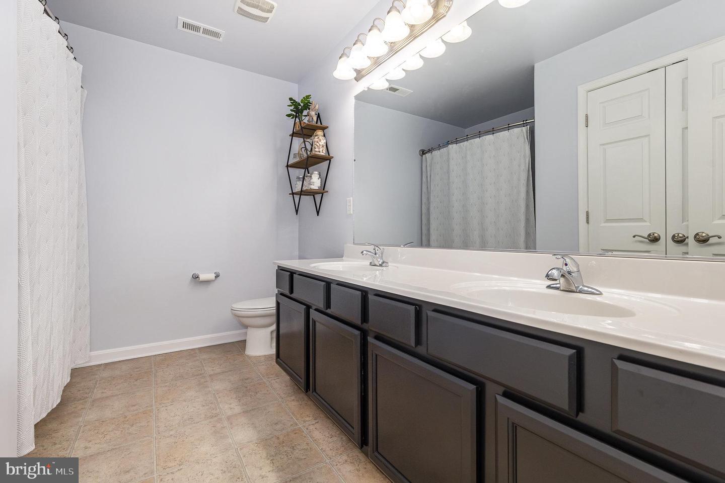 640 W ROCKY RUN RD, FREDERICKSBURG, Virginia 22406, 5 Bedrooms Bedrooms, ,3 BathroomsBathrooms,Residential,For sale,640 W ROCKY RUN RD,VAST2040420 MLS # VAST2040420