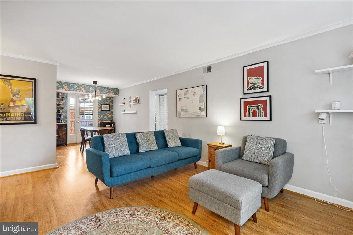 3046 S BUCHANAN ST #B2, ARLINGTON, Virginia 22206, 2 Bedrooms Bedrooms, ,1 BathroomBathrooms,Residential,For sale,3046 S BUCHANAN ST #B2,VAAR2060112 MLS # VAAR2060112