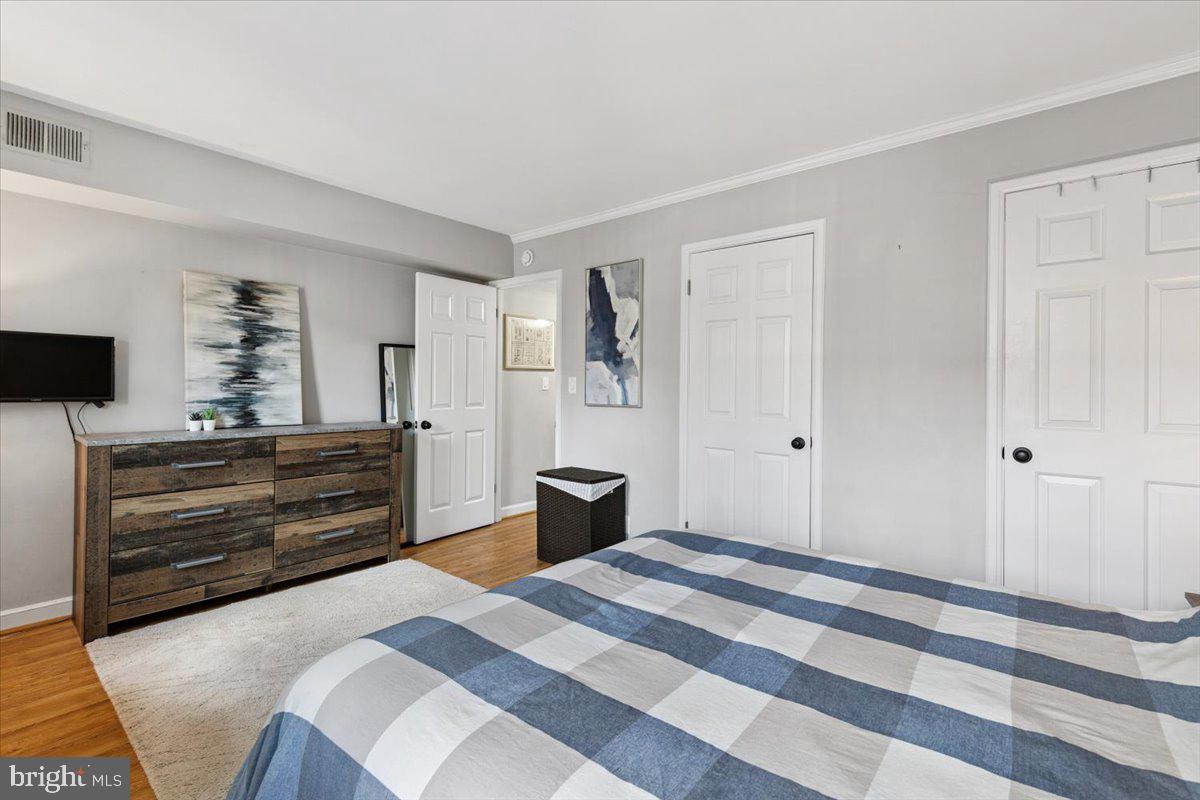 3046 S BUCHANAN ST #B2, ARLINGTON, Virginia 22206, 2 Bedrooms Bedrooms, ,1 BathroomBathrooms,Residential,For sale,3046 S BUCHANAN ST #B2,VAAR2060112 MLS # VAAR2060112