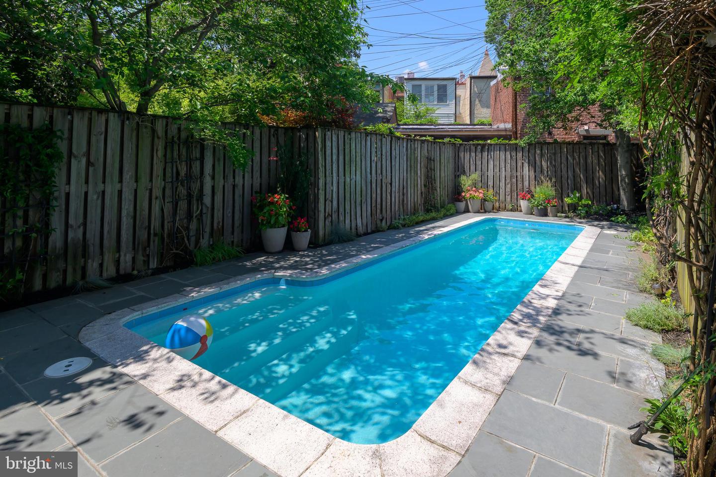 910 INDEPENDENCE AVE SE, WASHINGTON, District Of Columbia 20003, 3 Bedrooms Bedrooms, ,3 BathroomsBathrooms,Residential,For sale,910 INDEPENDENCE AVE SE,DCDC2208774 MLS # DCDC2208774