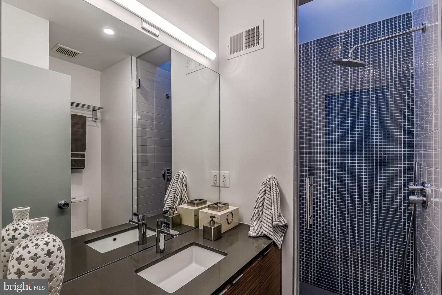 910 INDEPENDENCE AVE SE, WASHINGTON, District Of Columbia 20003, 3 Bedrooms Bedrooms, ,3 BathroomsBathrooms,Residential,For sale,910 INDEPENDENCE AVE SE,DCDC2208774 MLS # DCDC2208774