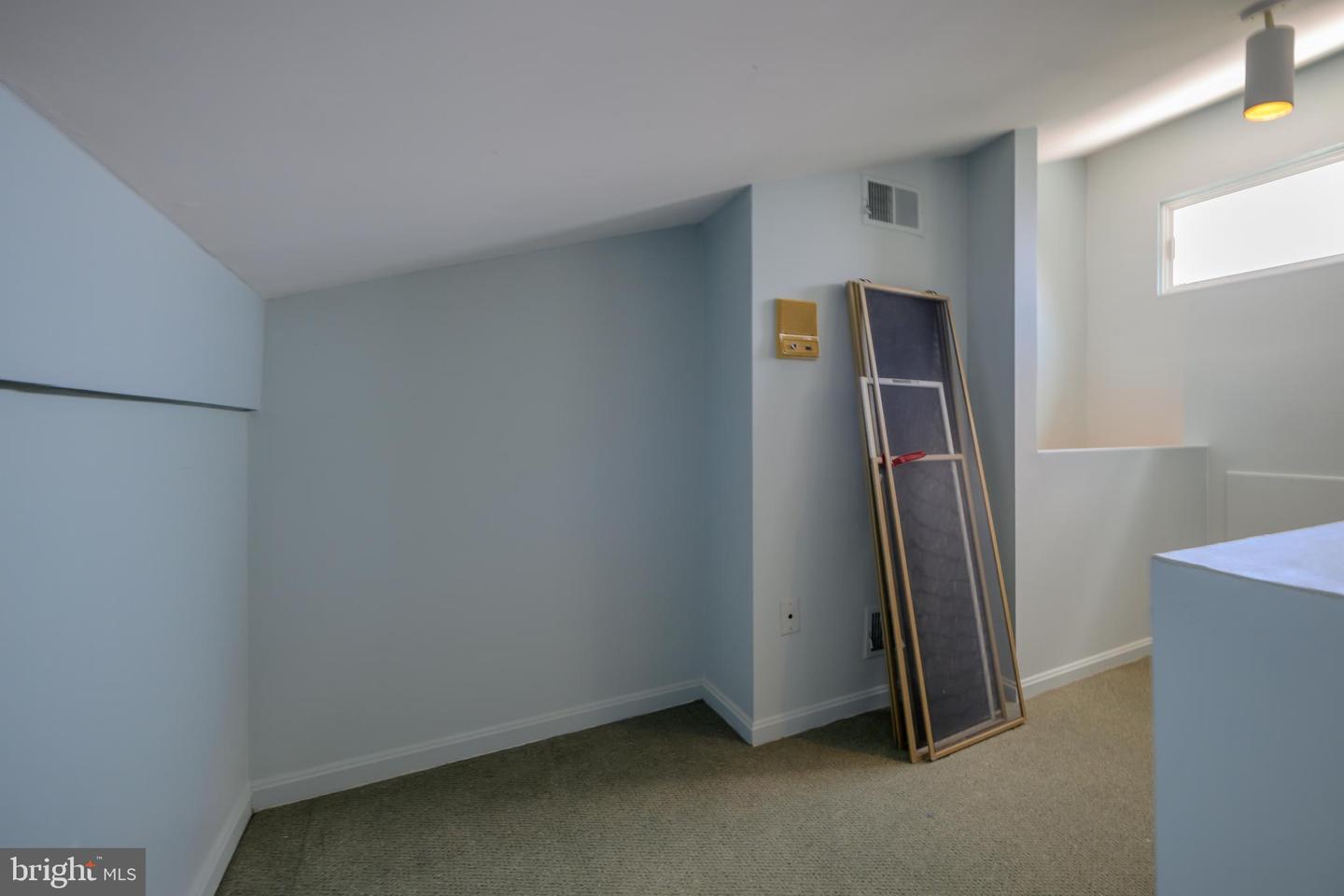 910 INDEPENDENCE AVE SE, WASHINGTON, District Of Columbia 20003, 3 Bedrooms Bedrooms, ,3 BathroomsBathrooms,Residential,For sale,910 INDEPENDENCE AVE SE,DCDC2208774 MLS # DCDC2208774