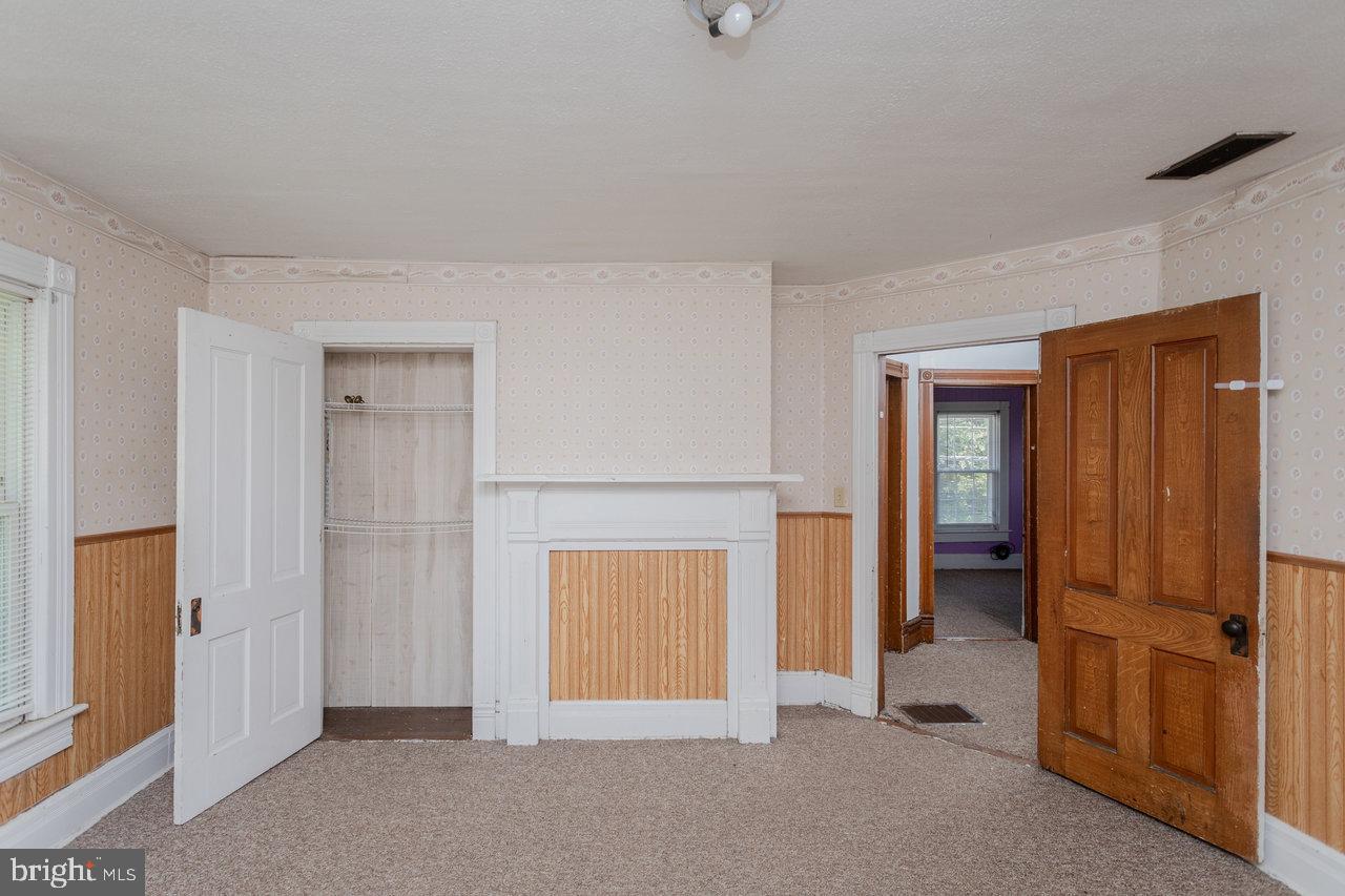 1221 KEEZLETOWN RD, WEYERS CAVE, Virginia 24486, 3 Bedrooms Bedrooms, ,1 BathroomBathrooms,Residential,For sale,1221 KEEZLETOWN RD,VAAG2002626 MLS # VAAG2002626