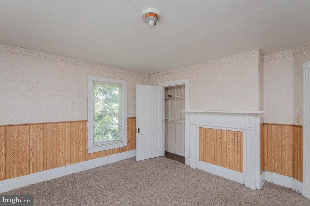 1221 KEEZLETOWN RD, WEYERS CAVE, Virginia 24486, 3 Bedrooms Bedrooms, ,1 BathroomBathrooms,Residential,For sale,1221 KEEZLETOWN RD,VAAG2002626 MLS # VAAG2002626