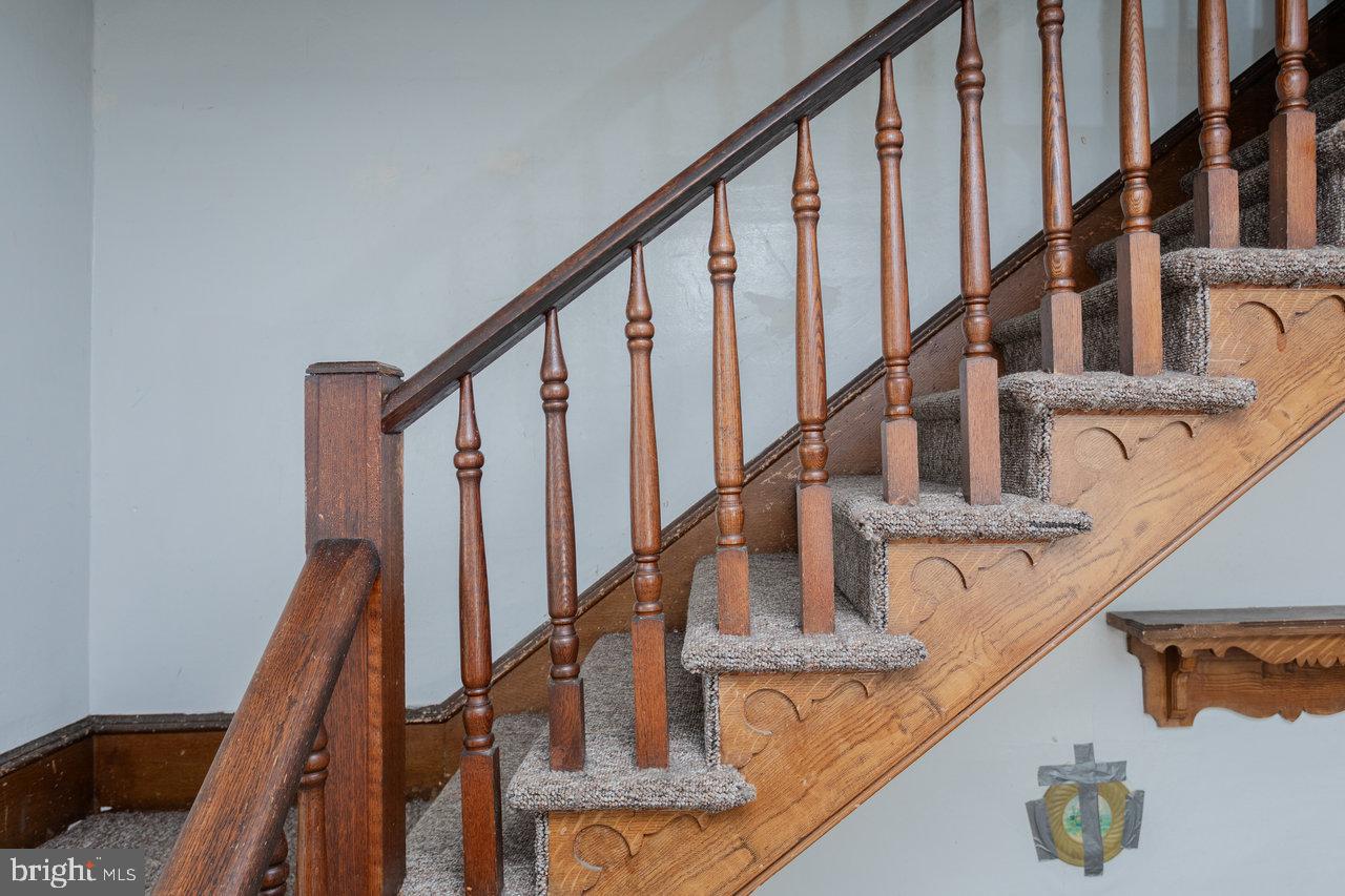 1221 KEEZLETOWN RD, WEYERS CAVE, Virginia 24486, 3 Bedrooms Bedrooms, ,1 BathroomBathrooms,Residential,For sale,1221 KEEZLETOWN RD,VAAG2002626 MLS # VAAG2002626