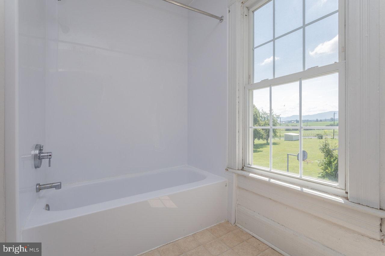 1221 KEEZLETOWN RD, WEYERS CAVE, Virginia 24486, 3 Bedrooms Bedrooms, ,1 BathroomBathrooms,Residential,For sale,1221 KEEZLETOWN RD,VAAG2002626 MLS # VAAG2002626