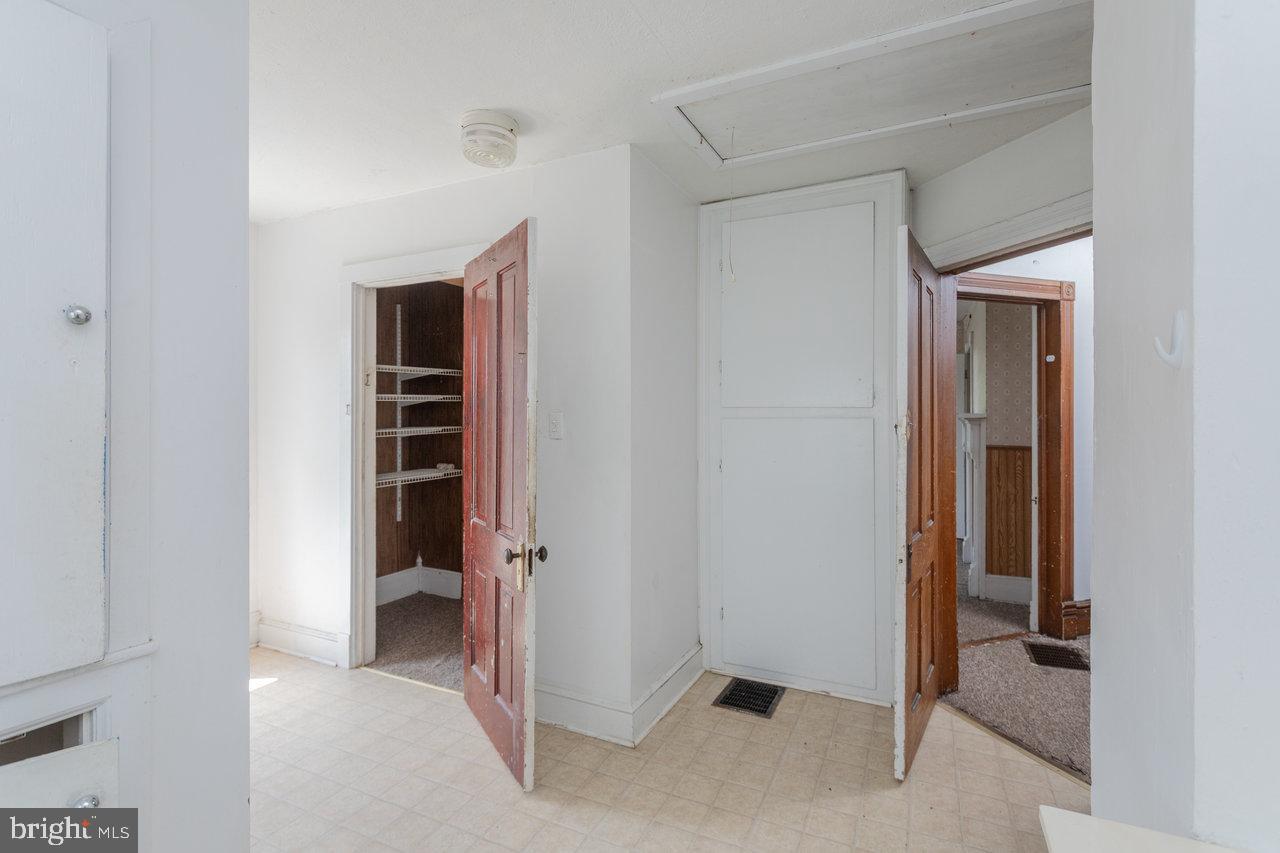 1221 KEEZLETOWN RD, WEYERS CAVE, Virginia 24486, 3 Bedrooms Bedrooms, ,1 BathroomBathrooms,Residential,For sale,1221 KEEZLETOWN RD,VAAG2002626 MLS # VAAG2002626