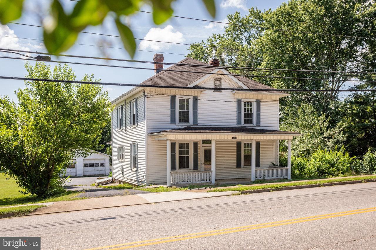 1221 KEEZLETOWN RD, WEYERS CAVE, Virginia 24486, 3 Bedrooms Bedrooms, ,1 BathroomBathrooms,Residential,For sale,1221 KEEZLETOWN RD,VAAG2002626 MLS # VAAG2002626