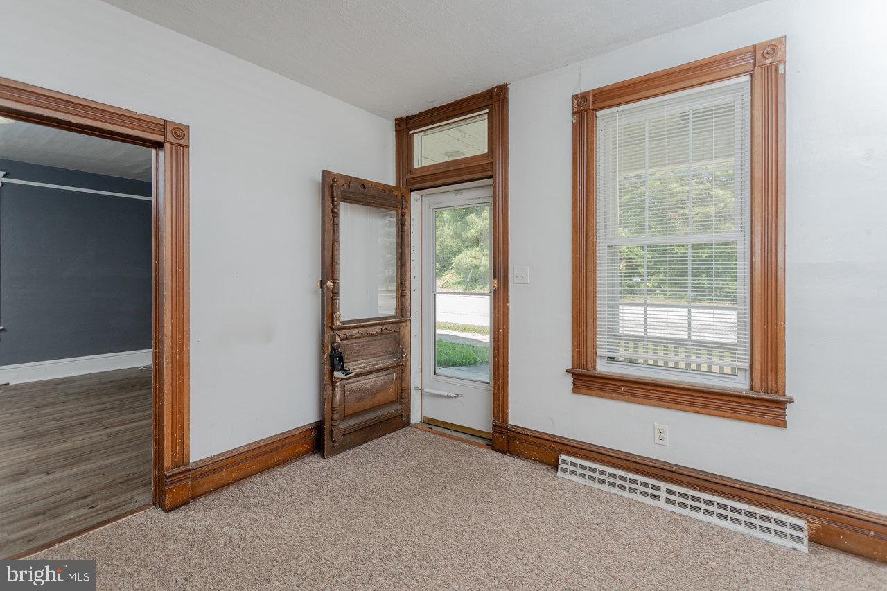 1221 KEEZLETOWN RD, WEYERS CAVE, Virginia 24486, 3 Bedrooms Bedrooms, ,1 BathroomBathrooms,Residential,For sale,1221 KEEZLETOWN RD,VAAG2002626 MLS # VAAG2002626