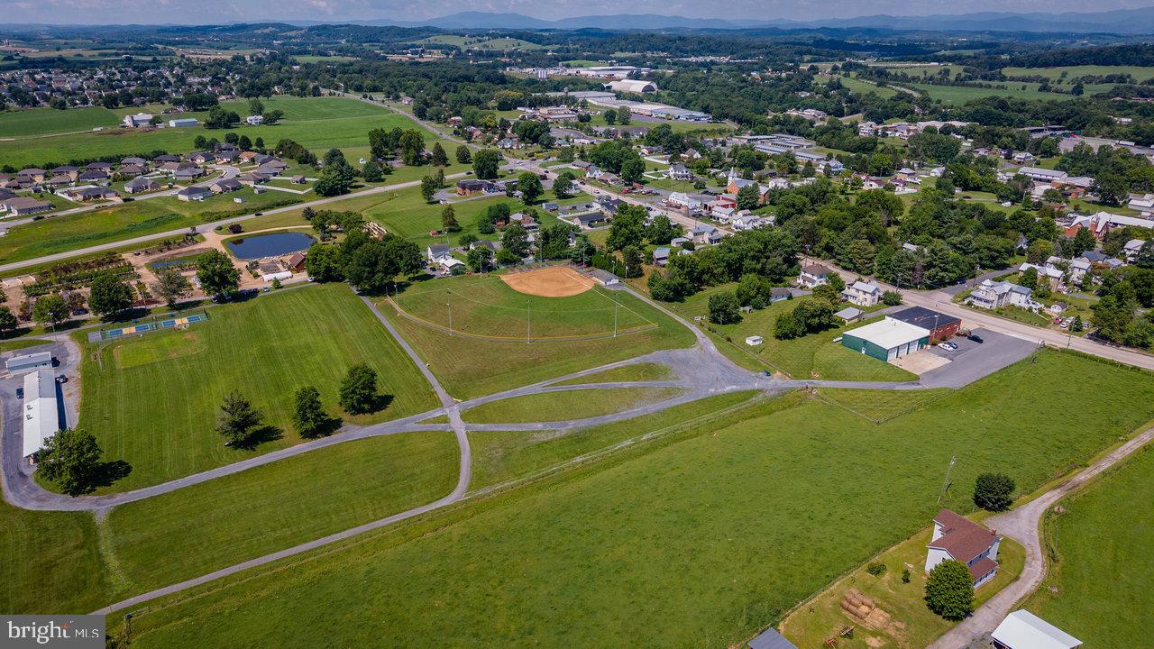 1221 KEEZLETOWN RD, WEYERS CAVE, Virginia 24486, 3 Bedrooms Bedrooms, ,1 BathroomBathrooms,Residential,For sale,1221 KEEZLETOWN RD,VAAG2002626 MLS # VAAG2002626