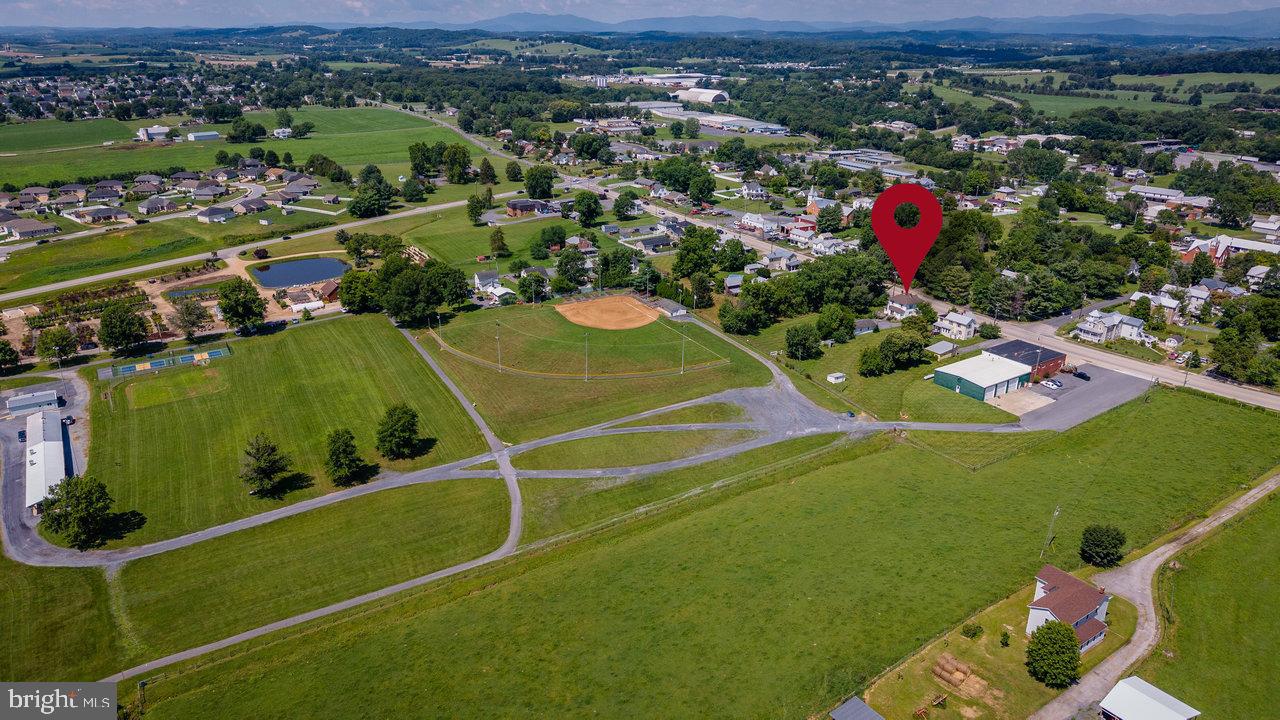 1221 KEEZLETOWN RD, WEYERS CAVE, Virginia 24486, 3 Bedrooms Bedrooms, ,1 BathroomBathrooms,Residential,For sale,1221 KEEZLETOWN RD,VAAG2002626 MLS # VAAG2002626